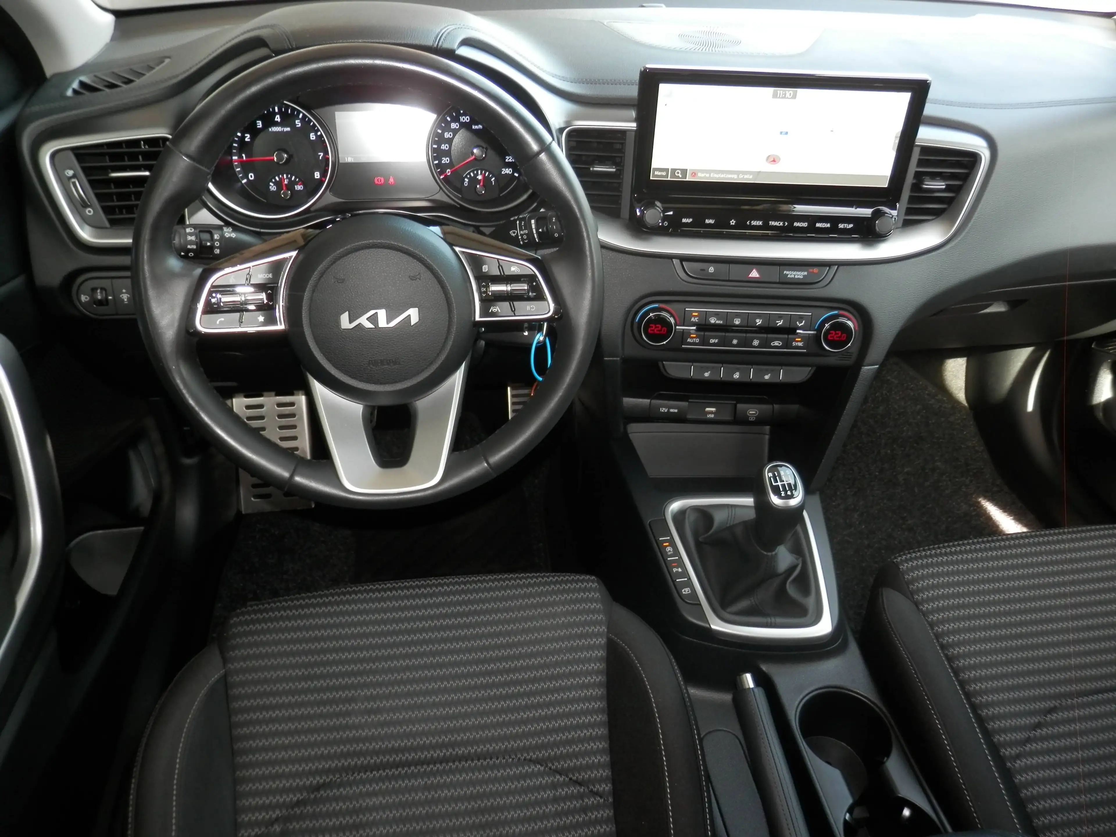 Kia Ceed SW / cee'd SW 1,0 TGDI ISG GPF Silber — photo 7