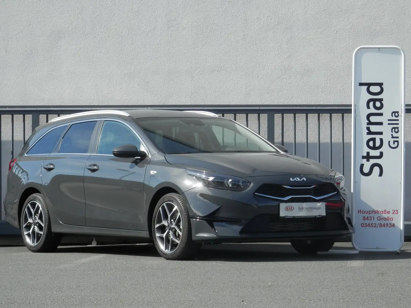 Kia Ceed SW / cee'd SW 1,0 TGDI ISG GPF Silber Grau - 1