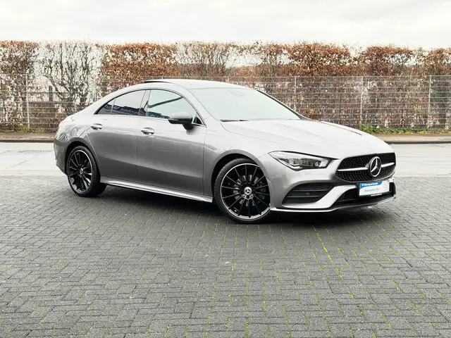Mercedes-Benz CLA 180 AMG Line NightPaket MBux MultiBeam Pano