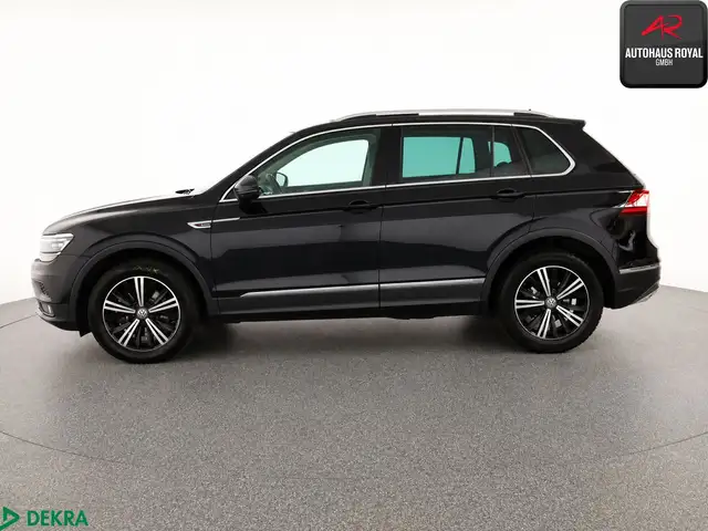 Volkswagen Tiguan view 2