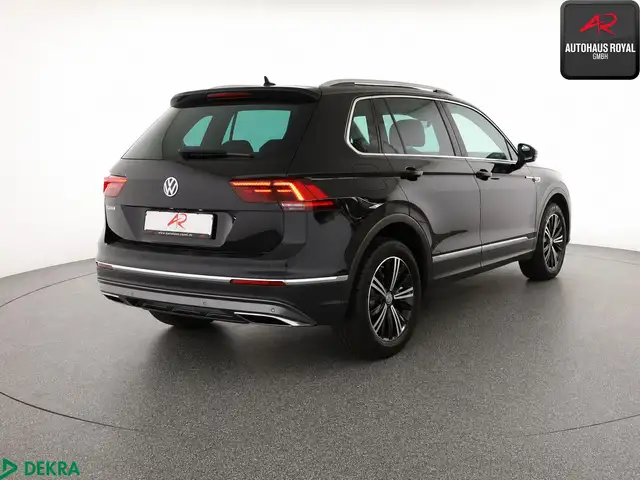 Volkswagen Tiguan view 5
