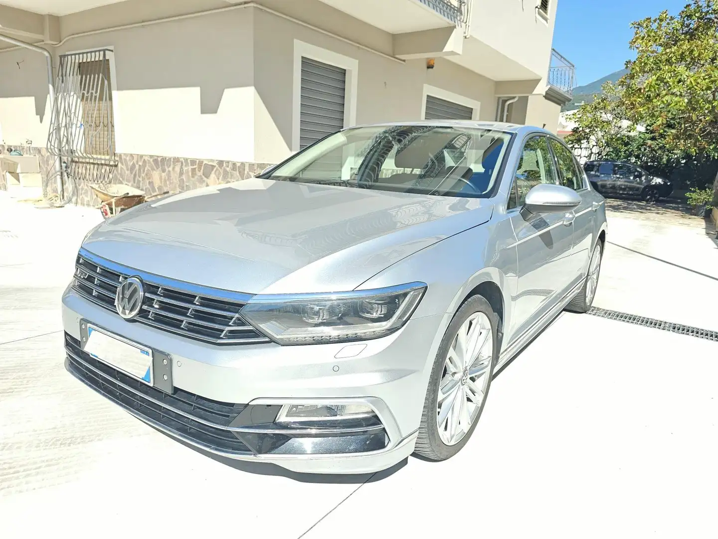 Volkswagen Passat Passat VIII 2015 Berlina 2.0 tdi Highline 150cv Argento - 1