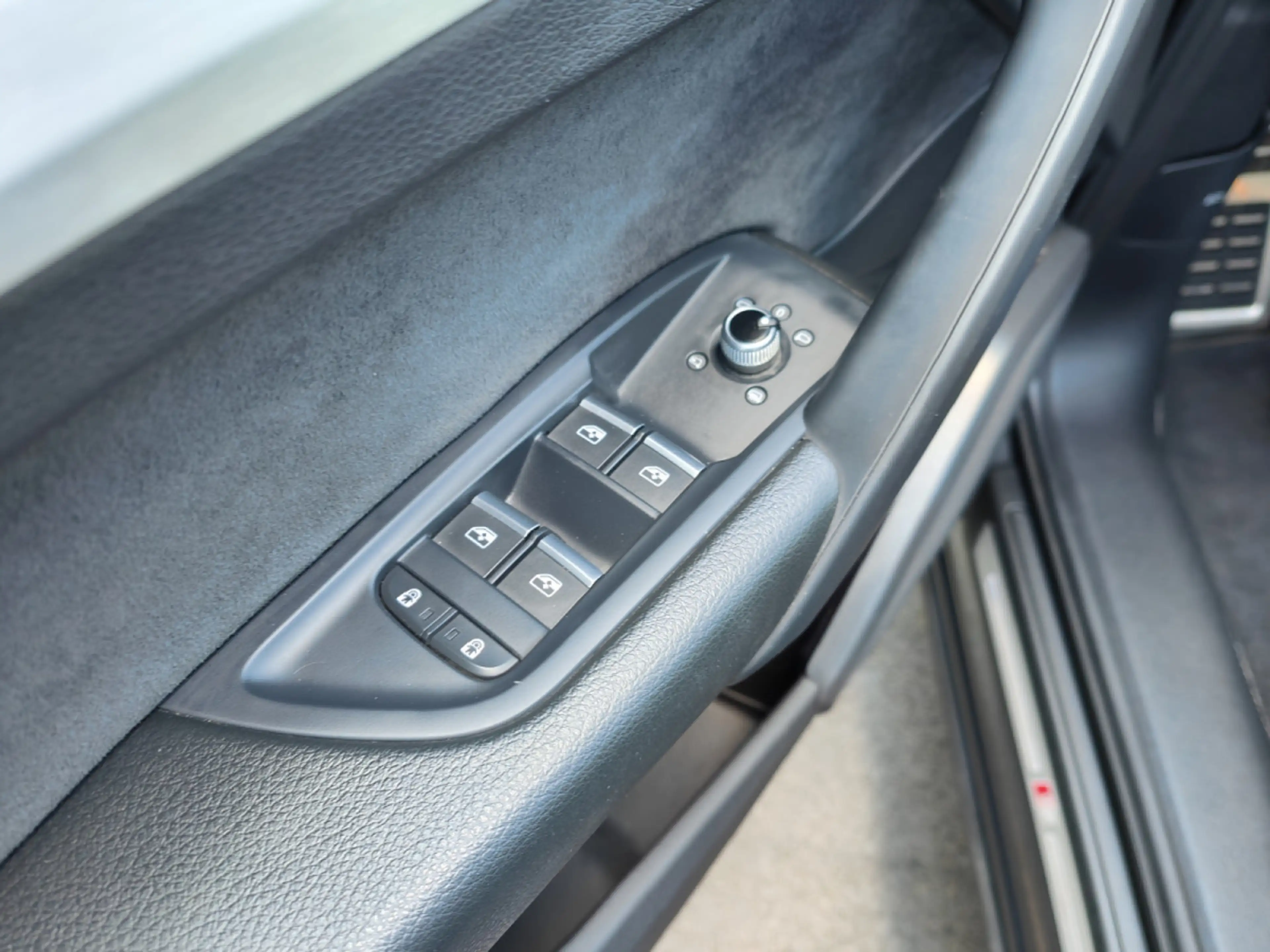 Audi SQ5 3.0 TDI V6 SPORTBACK CARPLAY TOIT OUV CAMERA SIEGE — photo 14