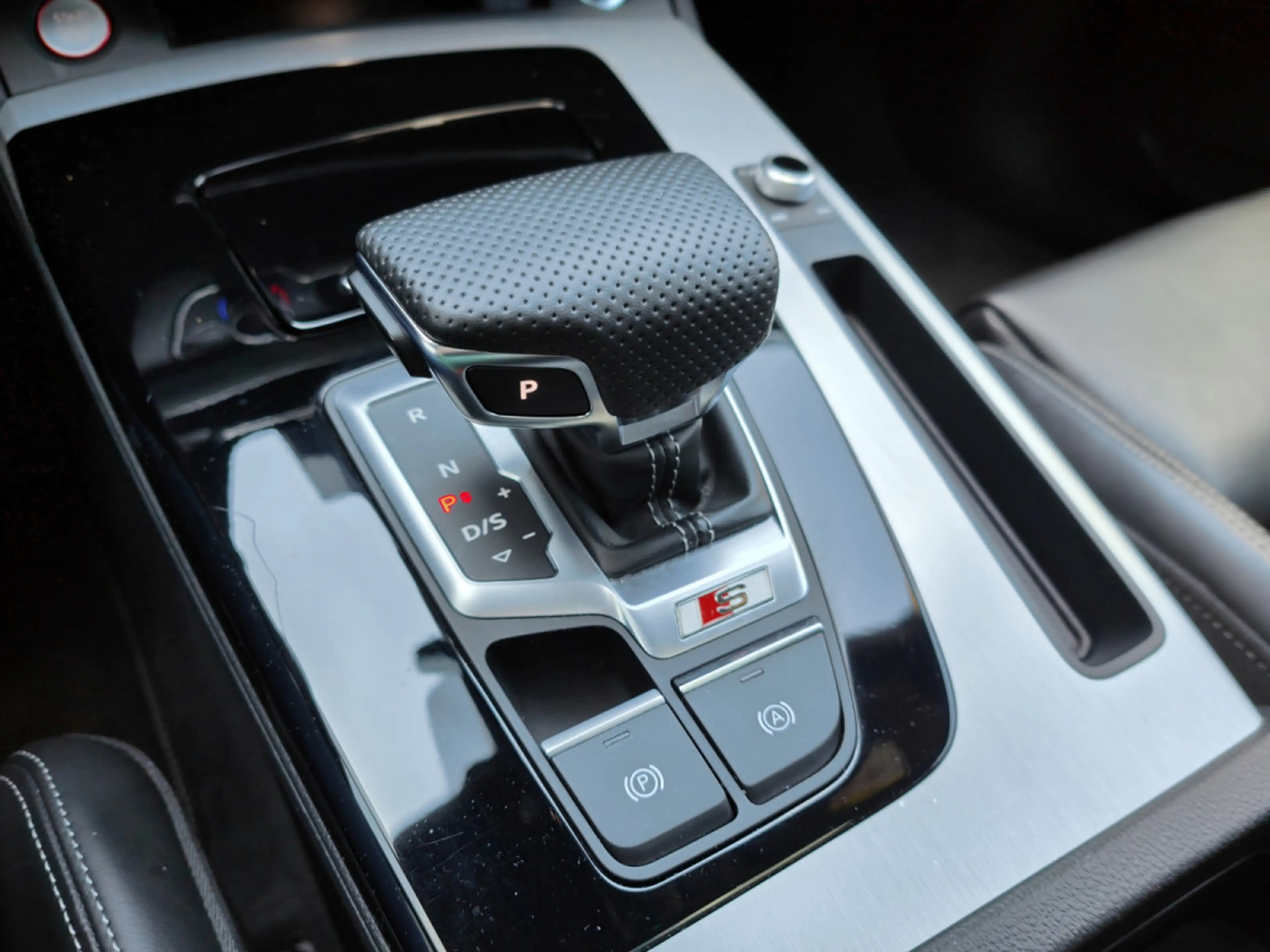 Audi SQ5 3.0 TDI V6 SPORTBACK CARPLAY TOIT OUV CAMERA SIEGE — photo 15