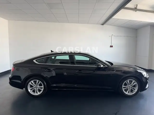 Audi A5 view 8