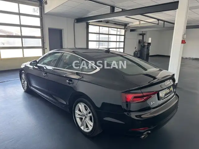 Audi A5 view 10