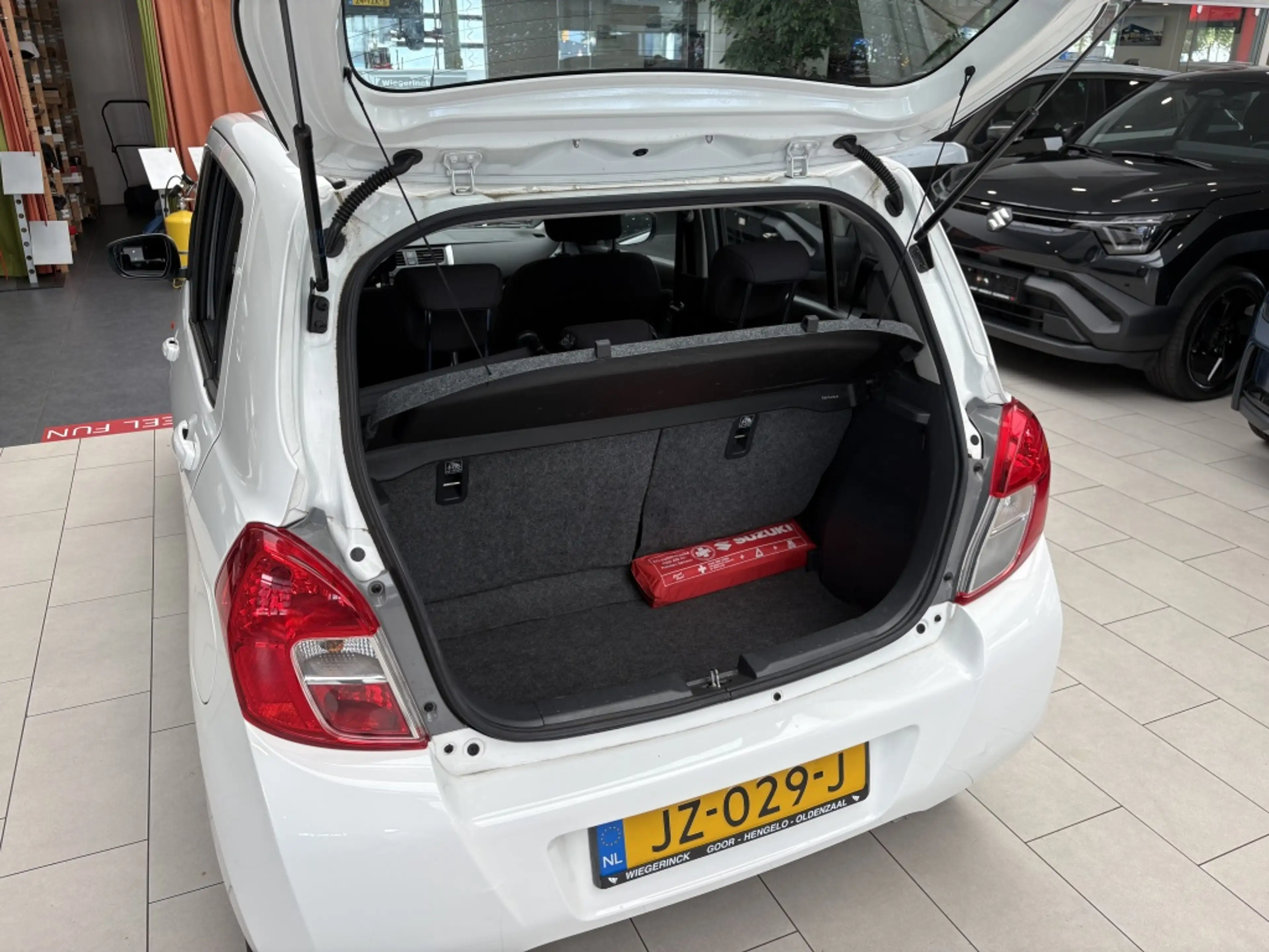 Suzuki Celerio 1.0 Comfort [BLUETOOTH I AIRCO I RADIO I ALL-SEASO — photo 8