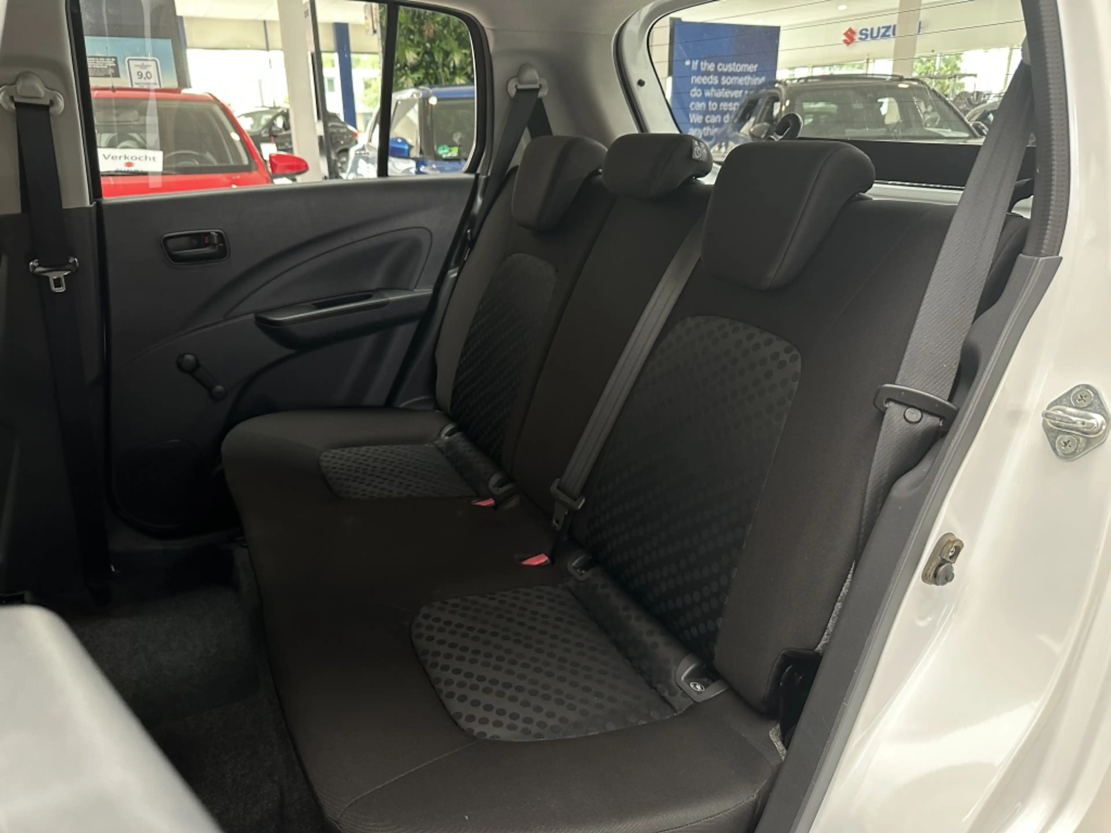 Suzuki Celerio 1.0 Comfort [BLUETOOTH I AIRCO I RADIO I ALL-SEASO — photo 6