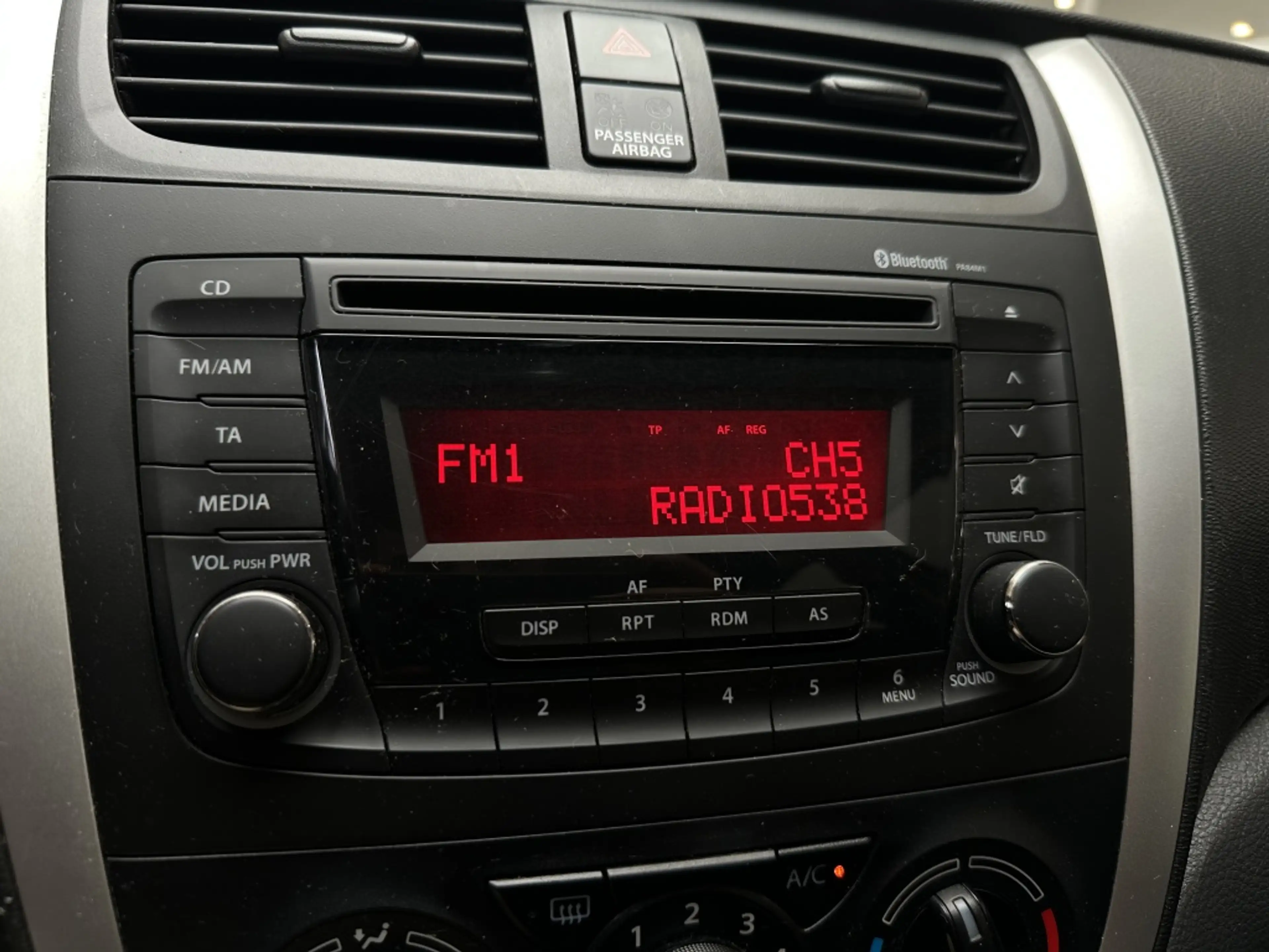 Suzuki Celerio 1.0 Comfort [BLUETOOTH I AIRCO I RADIO I ALL-SEASO — photo 11