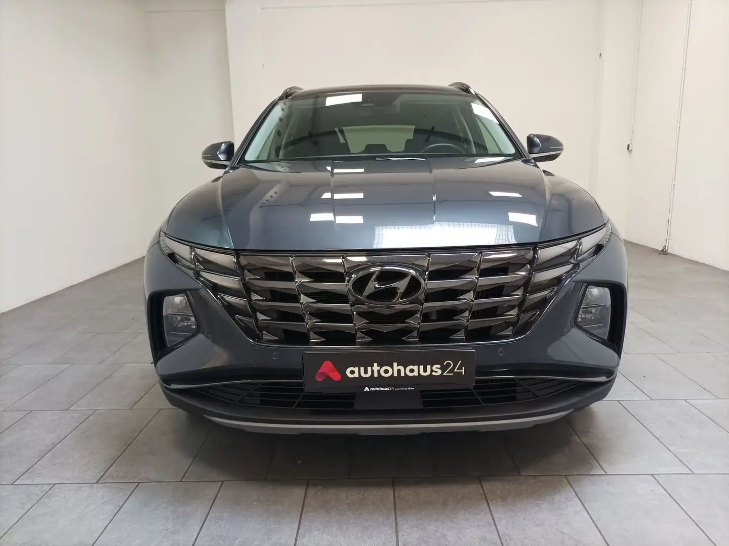 Hyundai TUCSON 1.6 CRDi Trend 4WD|Carplay|CAM|Pano| Gris - 2