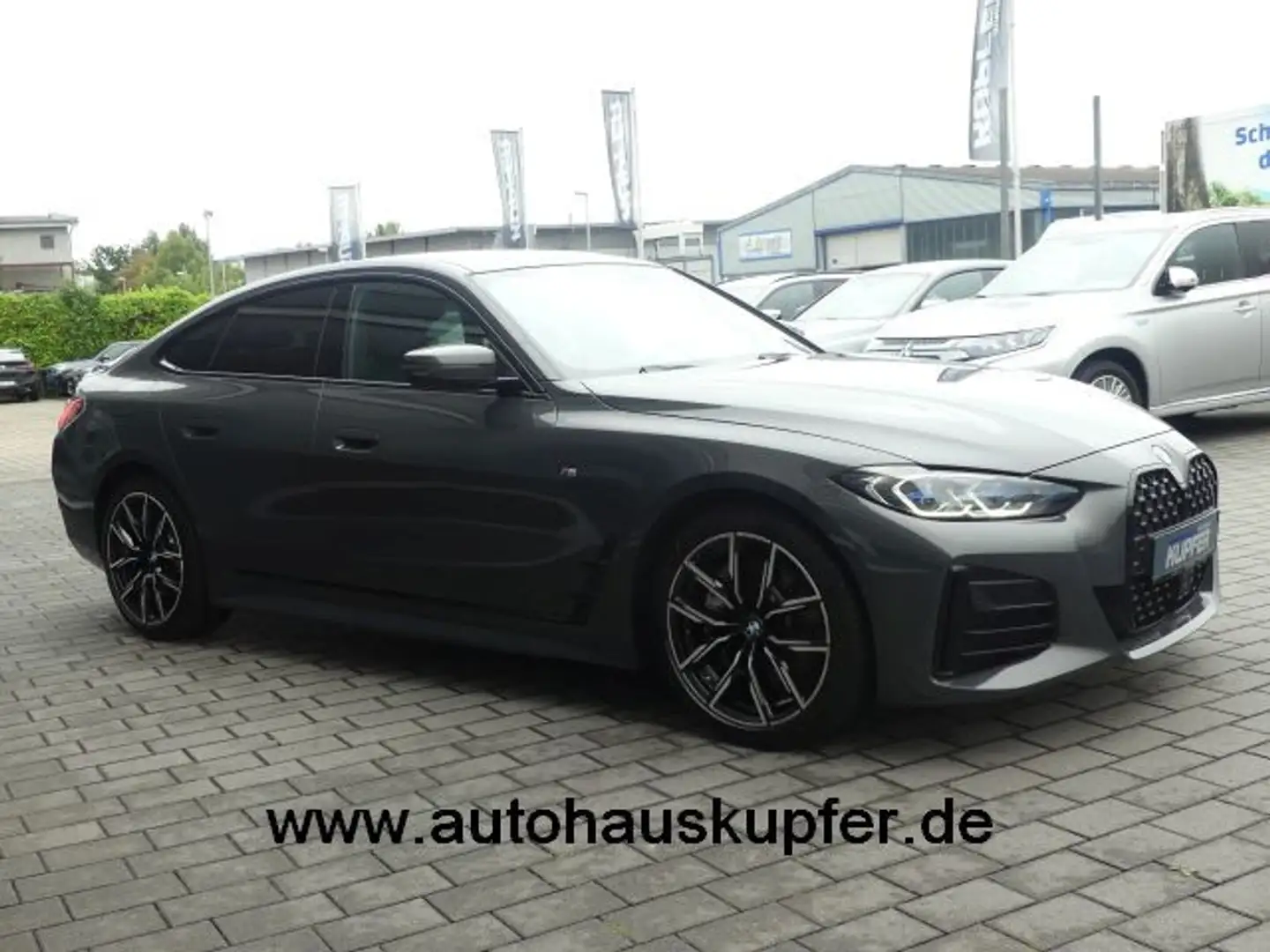 BMW 430 d xDrive M Sportpaket Lasr°Stdhzg Grijs - 2