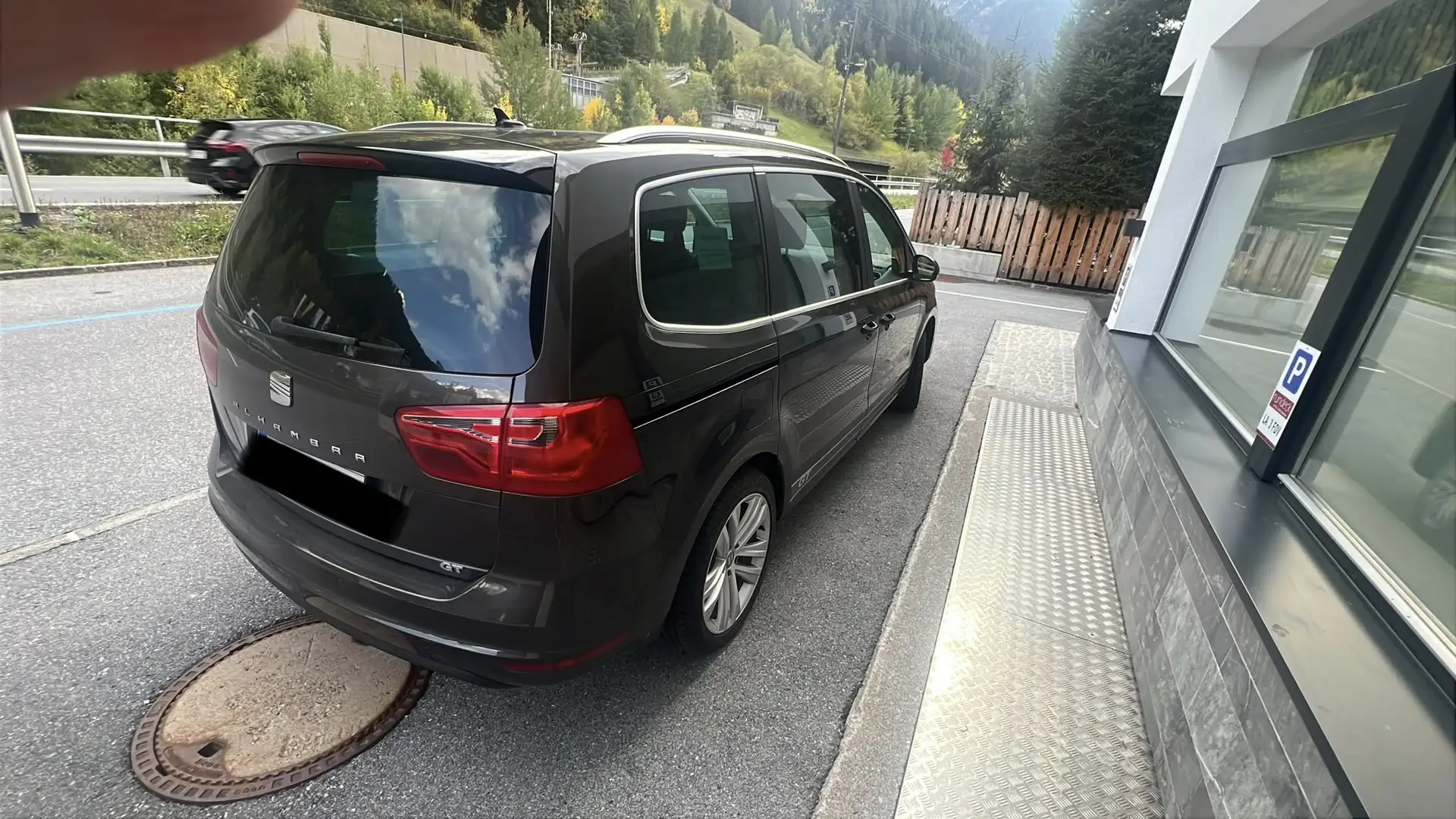 SEAT Alhambra GT 2,0 TDI CR DSG Braun - 2
