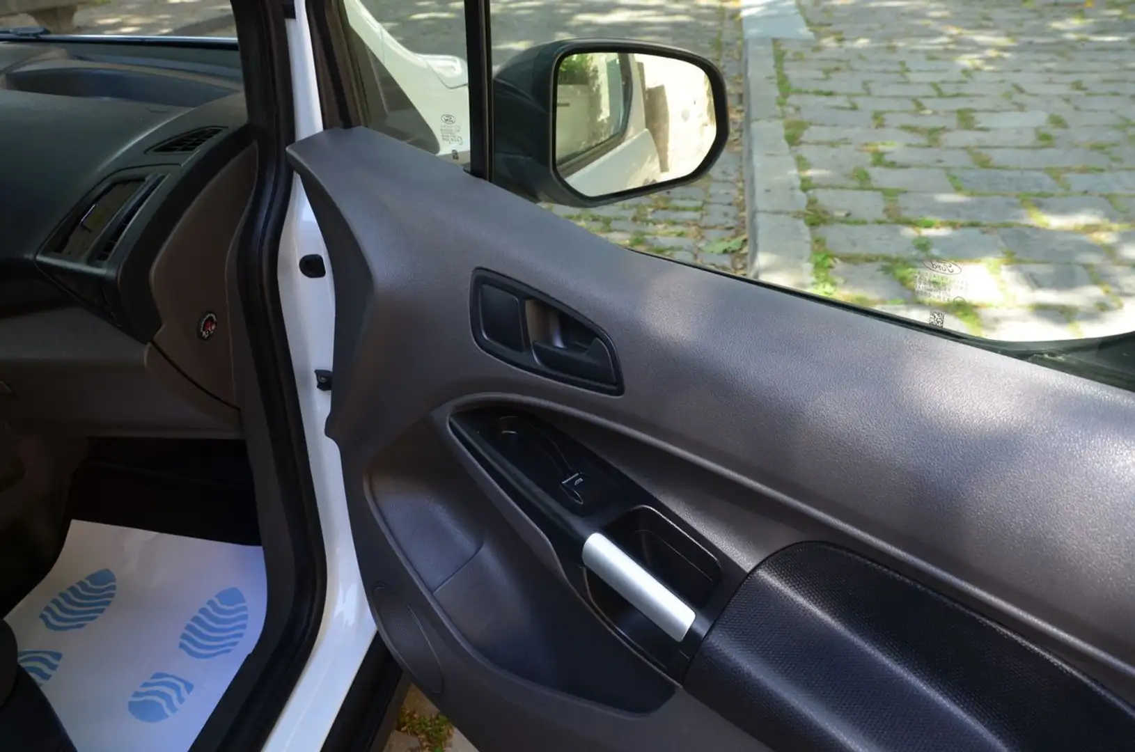 Ford Connect Comercial Transit FURGÓN 240 L2 TREND 1,5 Blanco - 2