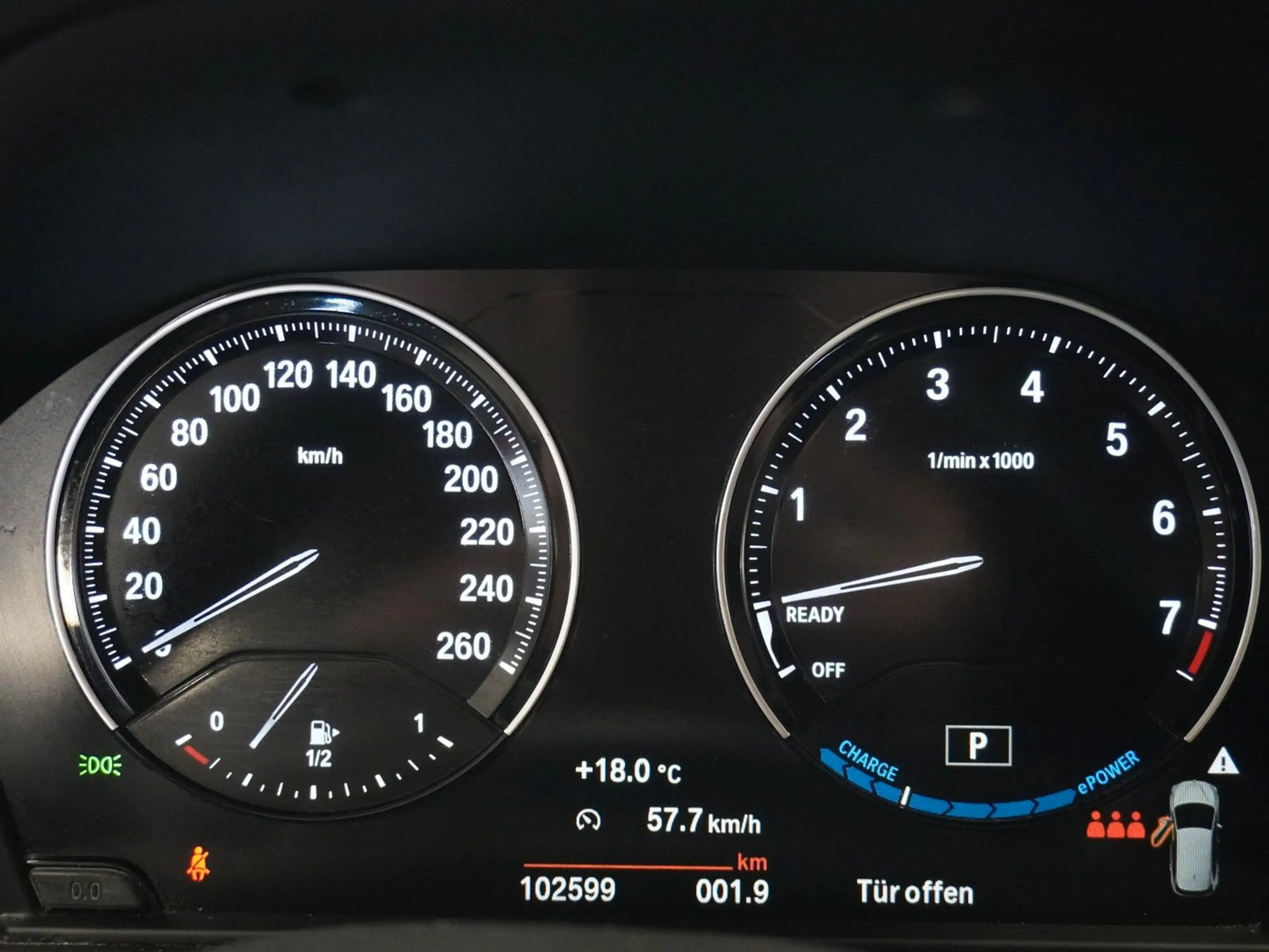 BMW 225 225 xe Luxury Line | PDC | NAVI | LED | SITZHZG — photo 10