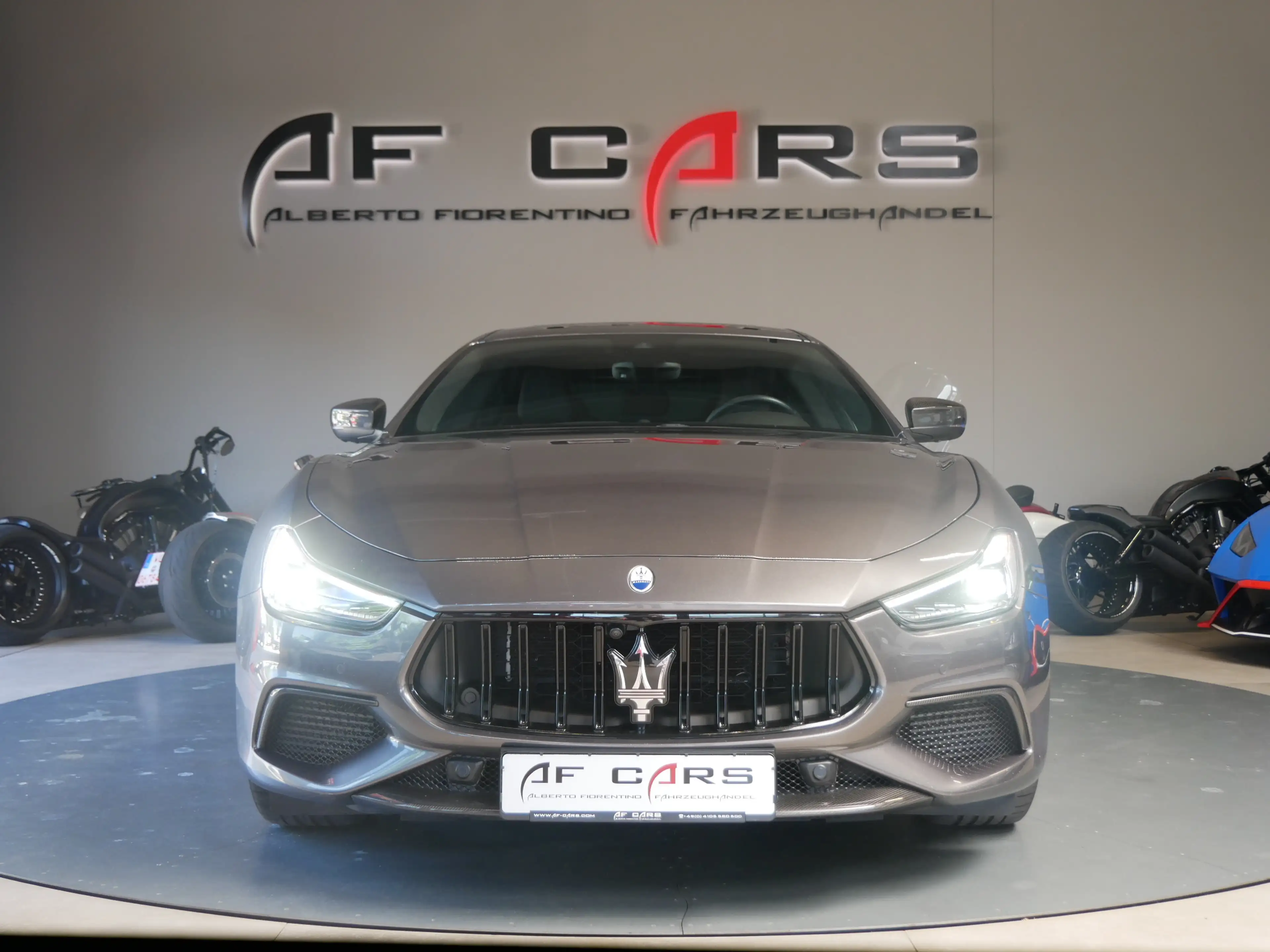 Maserati Ghibli Trofeo 2. Hd, SH gepflegt — photo 2