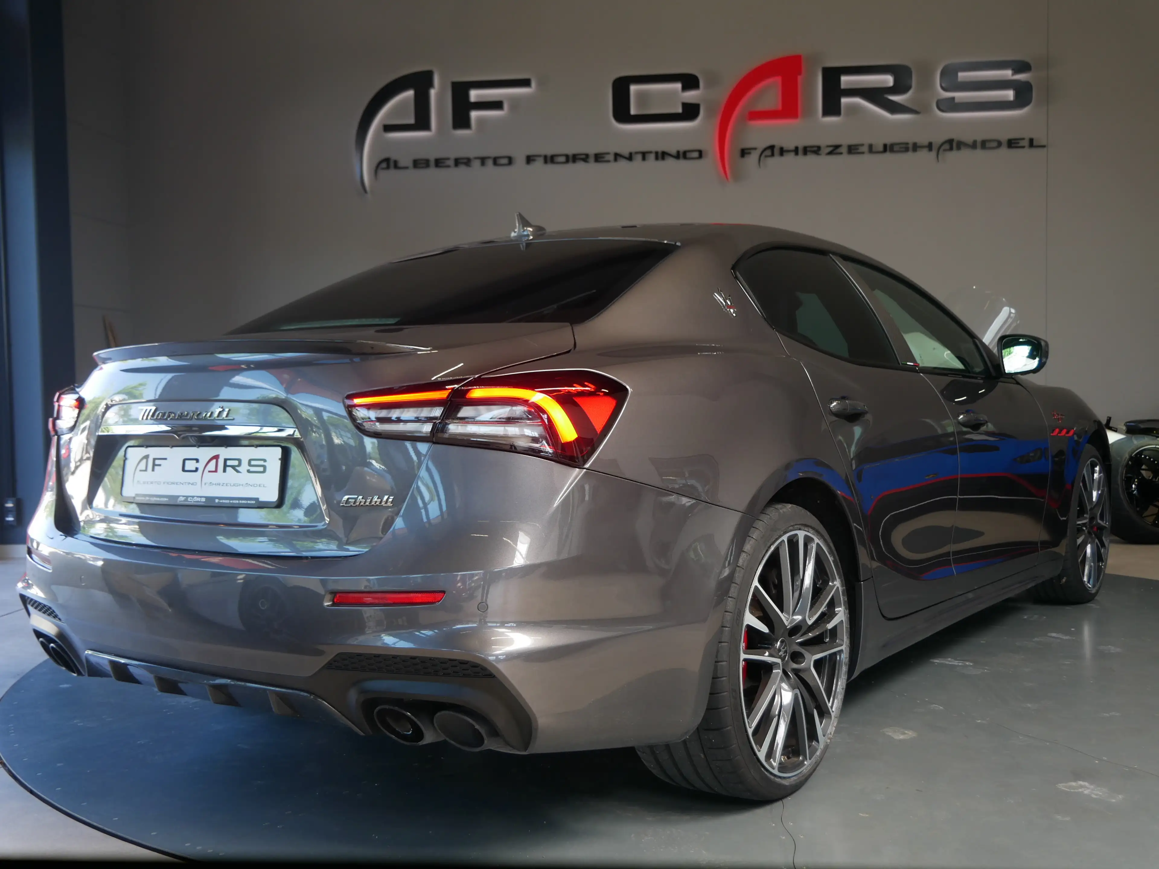 Maserati Ghibli Trofeo 2. Hd, SH gepflegt — photo 5
