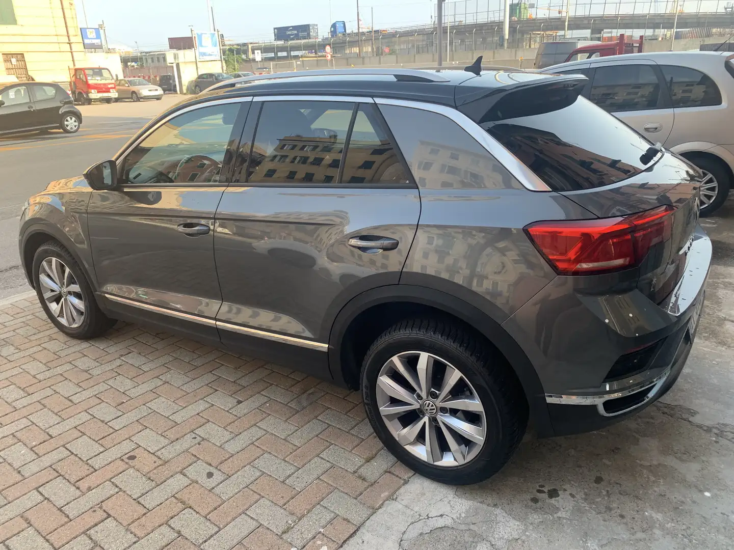 Volkswagen T-Roc T-Roc 1.0 tsi Style 115cv Grigio - 2