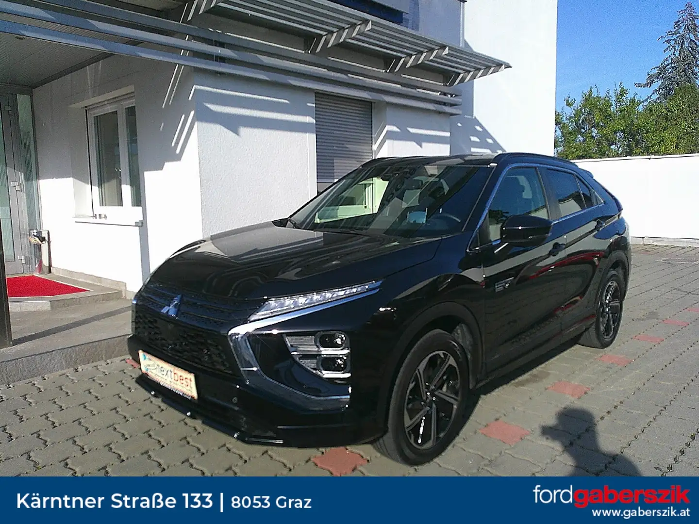 Mitsubishi Eclipse Cross 2,4 PHEV 4WD Diamond CVT Aut. Schwarz - 1
