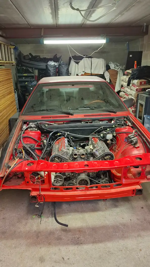 Oldtimer Maserati 224v biturbo Красный - 2