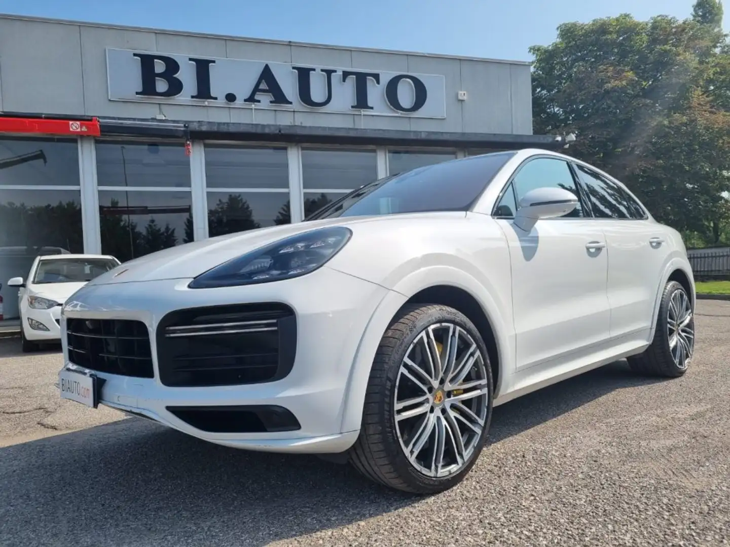 Porsche Cayenne 4.0 V8 Turbo Bianco - 1