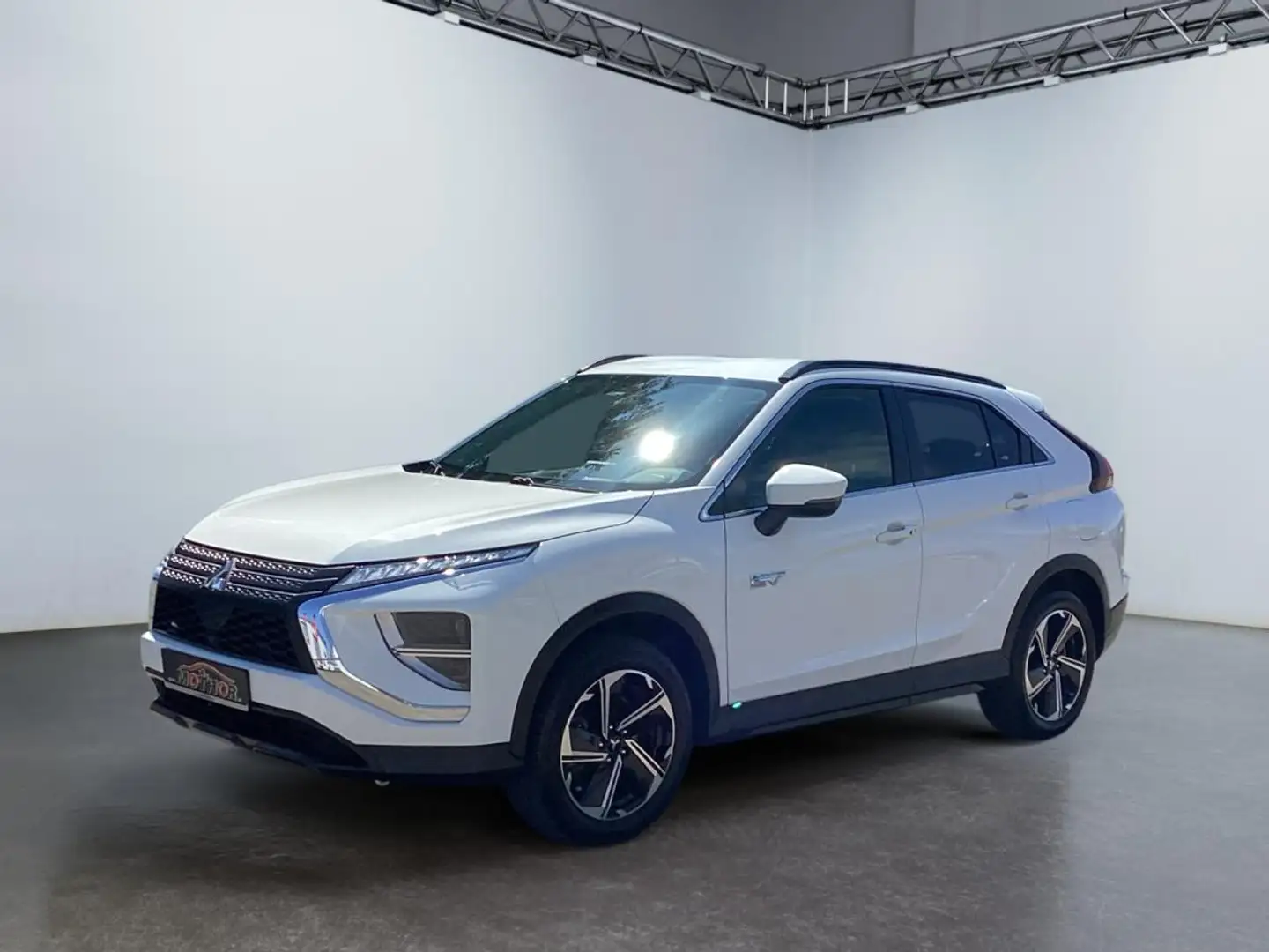Mitsubishi Eclipse Cross 2.4 MIVEC PHEV Automatik FLA SpurH Weiß - 2
