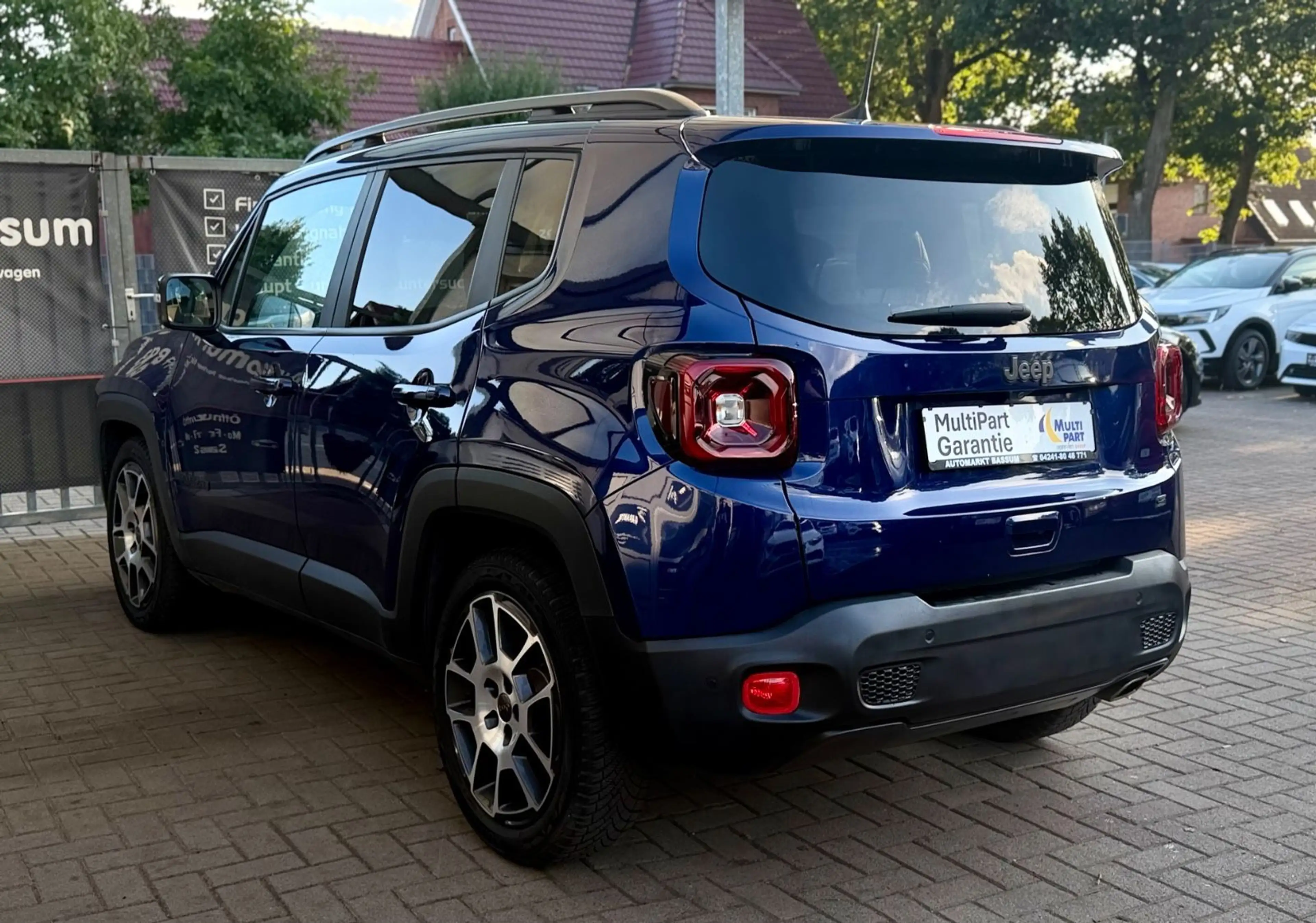Jeep Renegade S FWD Automatik LED+RKAM+PANO+LEDER — photo 15