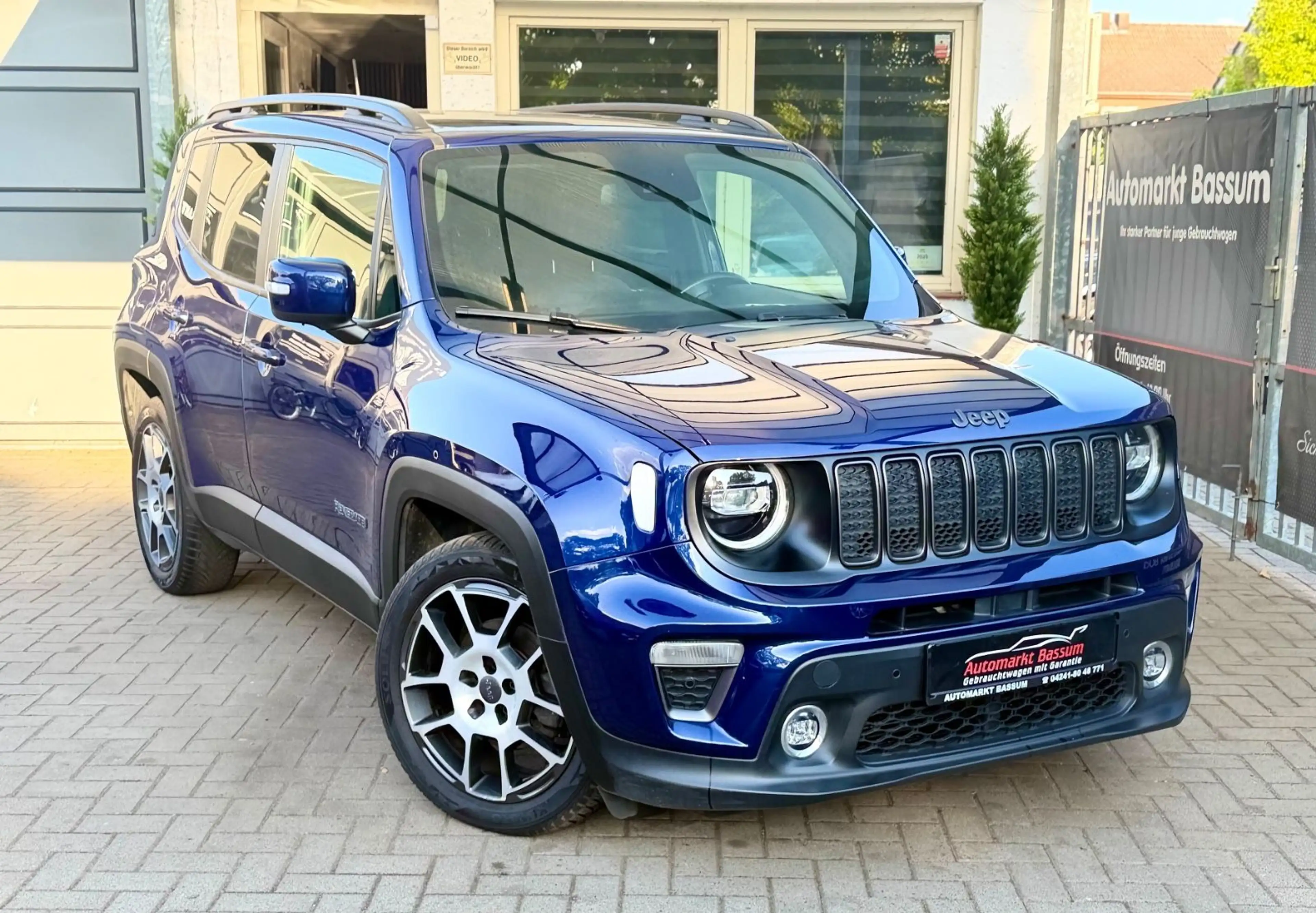 Jeep Renegade S FWD Automatik LED+RKAM+PANO+LEDER — photo 3