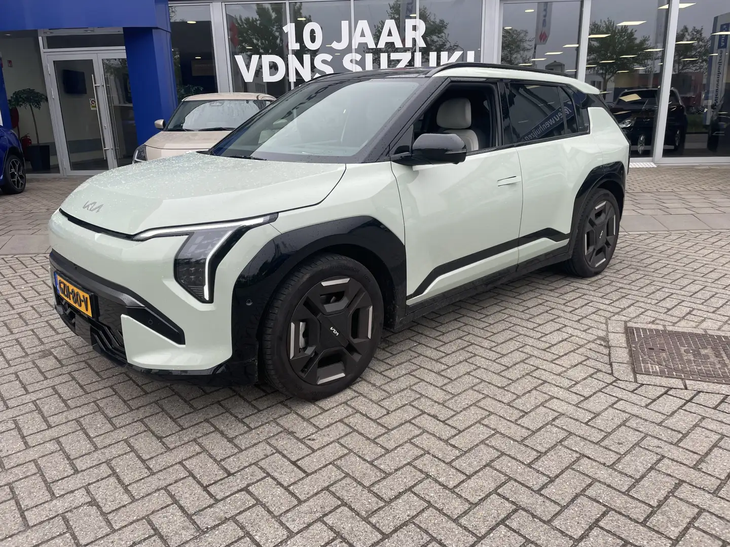 Kia EV3 GT-PlusLine 81.4 kWh full options info Roel 0492- Groen - 2