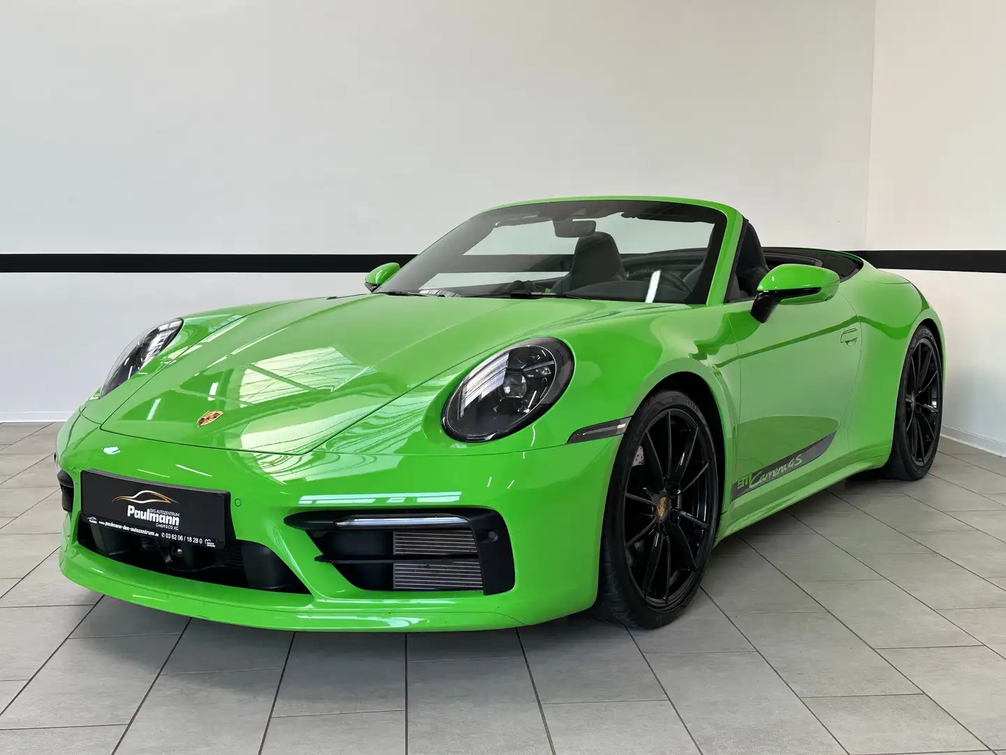 Porsche 911 Carrera 4S Cabriolet PDK Navi*Leder*Matrix*Lifting Grün - 1