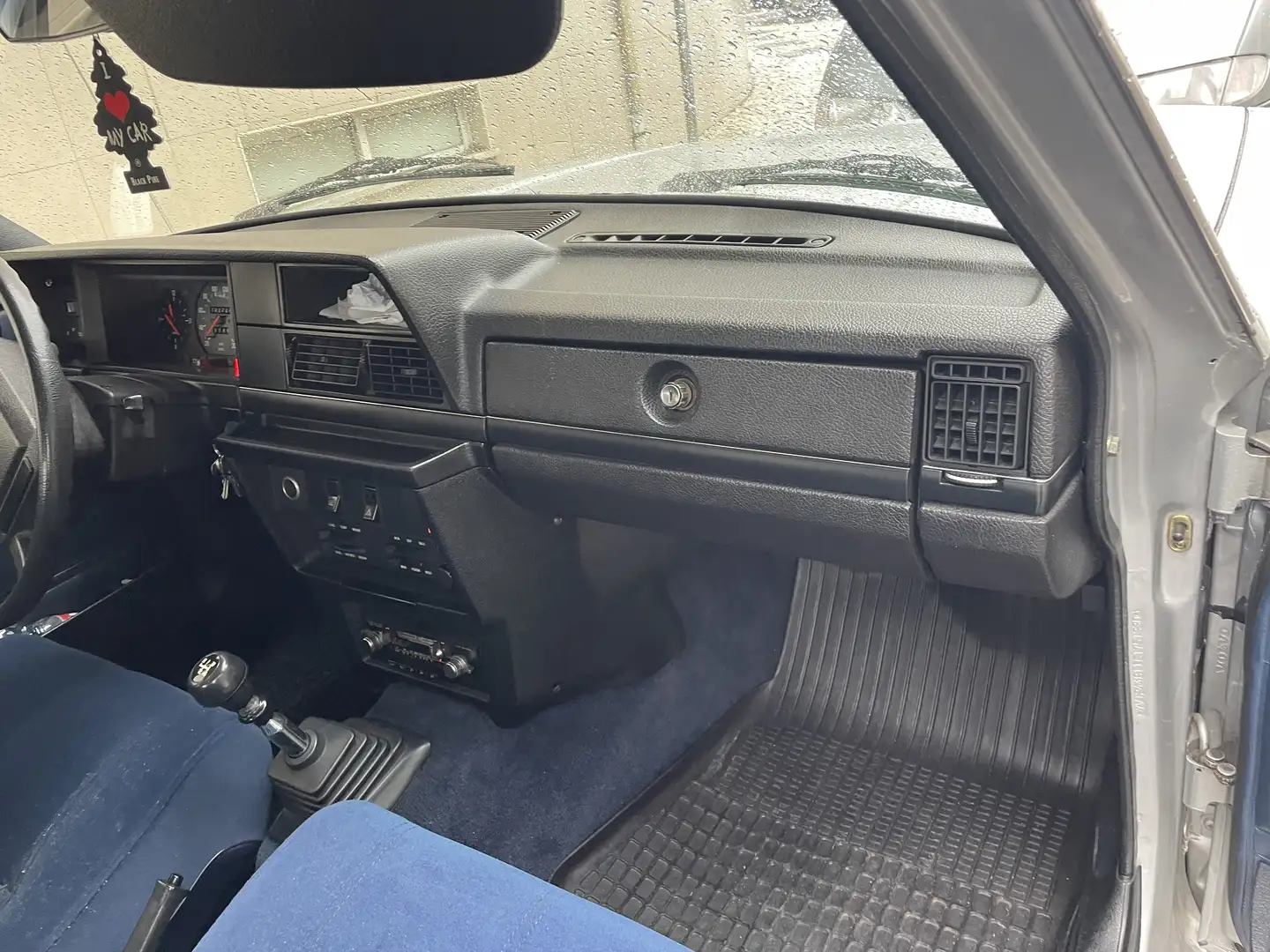 Volvo 244 Silber - 1