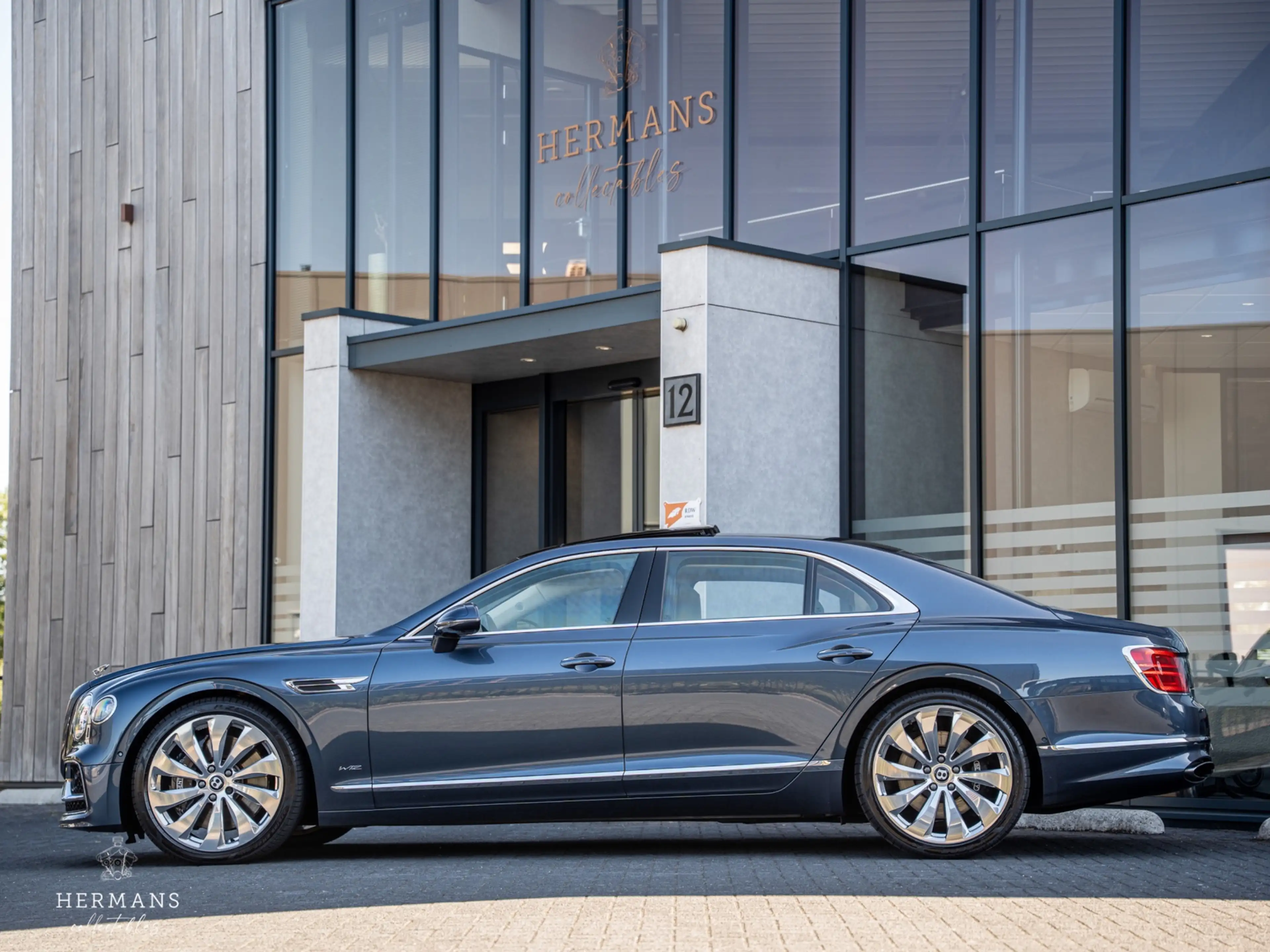 Bentley Flying Spur 6.0 W12 First Edition / NAIM / Rotating / HUD / Dy — photo 13