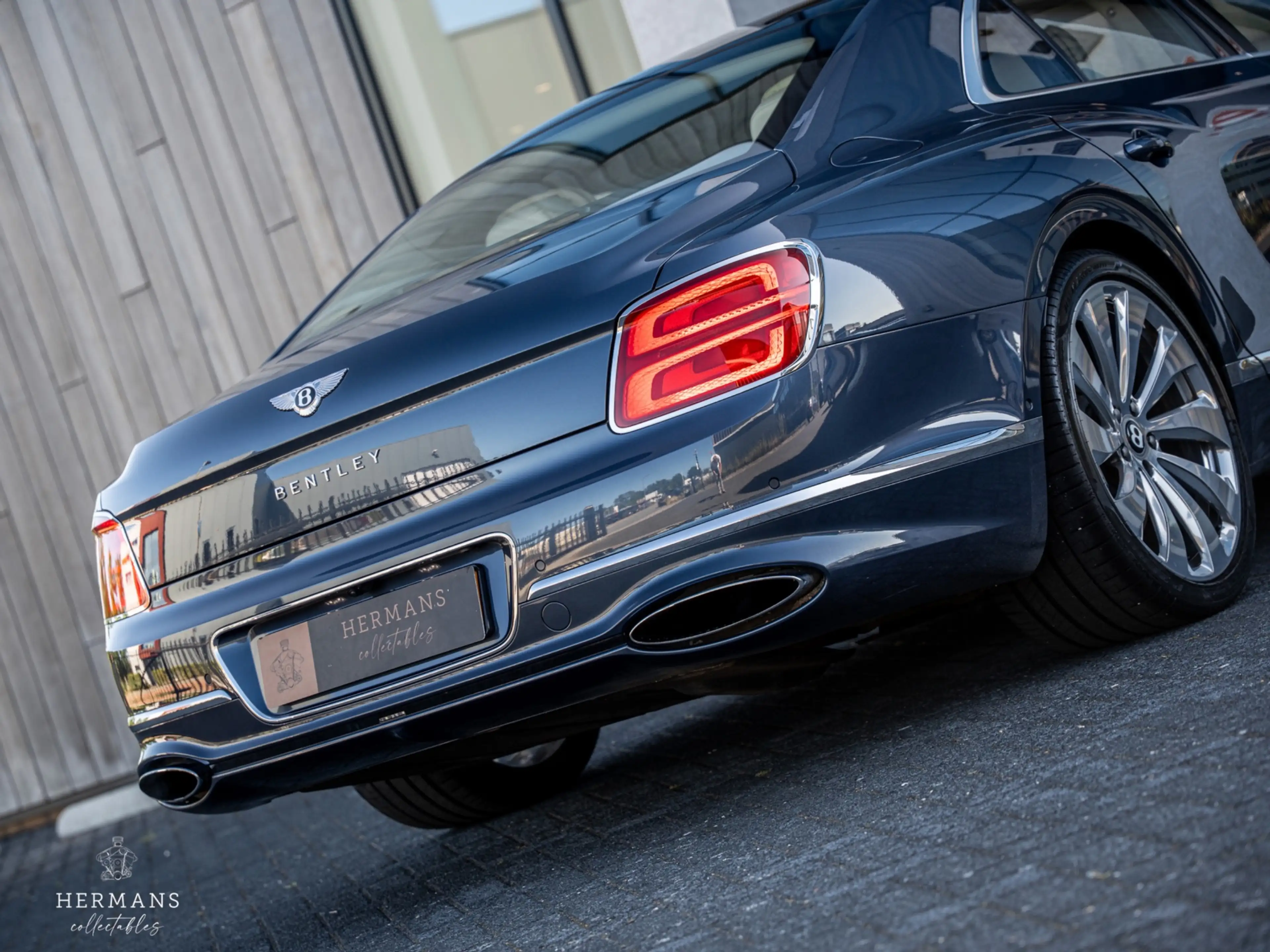 Bentley Flying Spur 6.0 W12 First Edition / NAIM / Rotating / HUD / Dy — photo 8