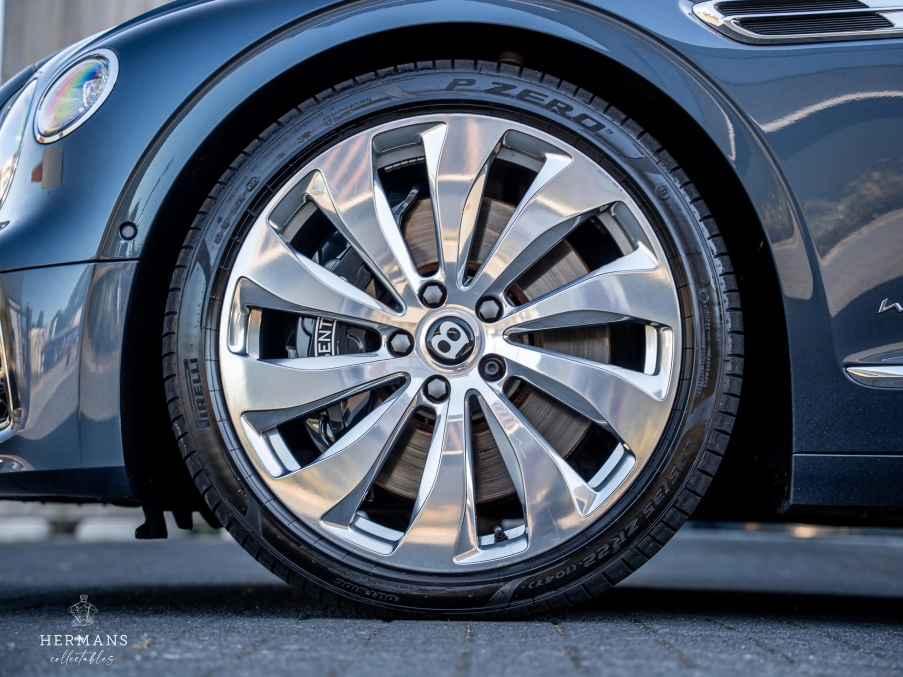 Bentley Flying Spur 6.0 W12 First Edition / NAIM / Rotating / HUD / Dy — photo 14