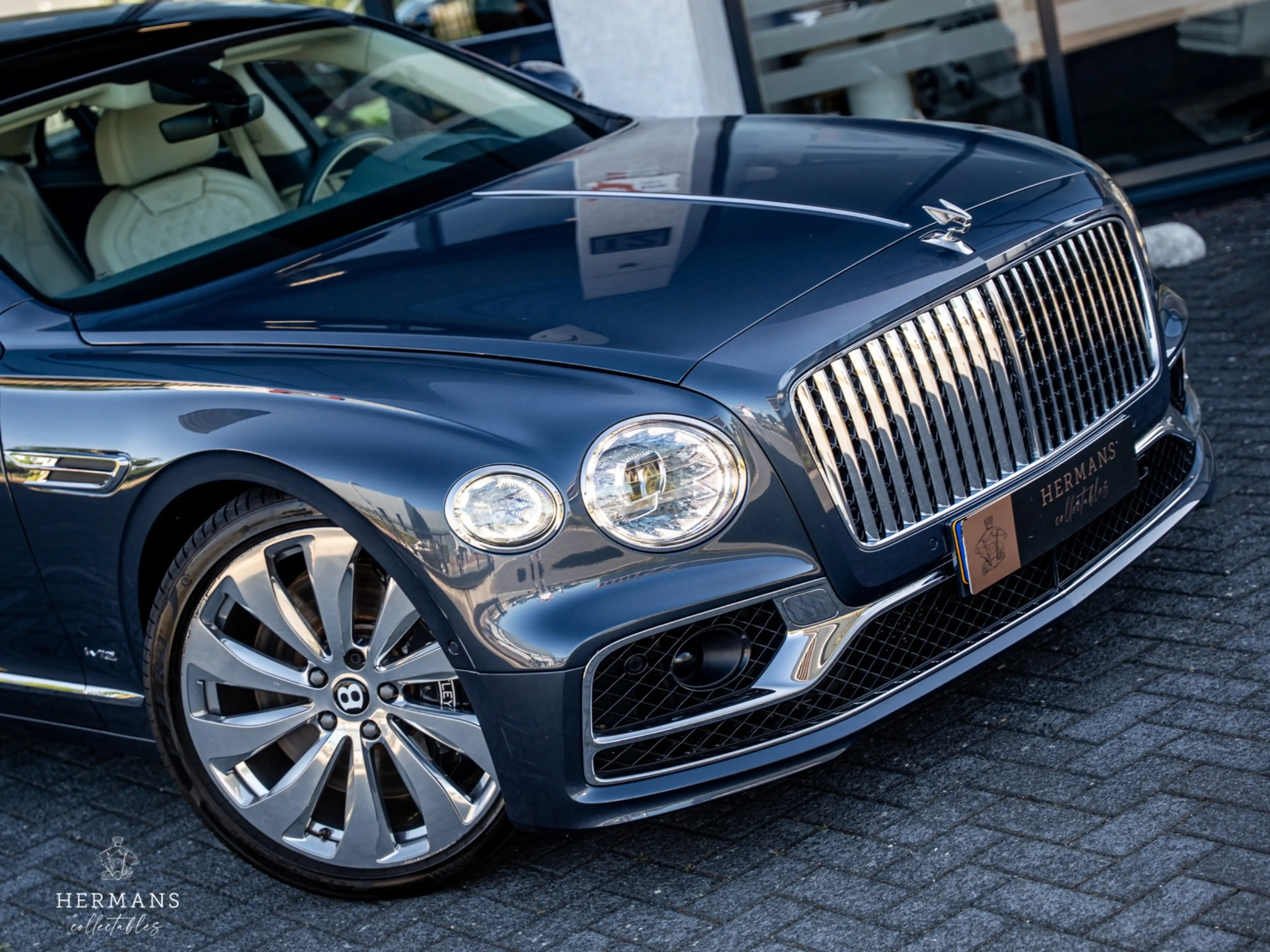 Bentley Flying Spur 6.0 W12 First Edition / NAIM / Rotating / HUD / Dy — photo 2