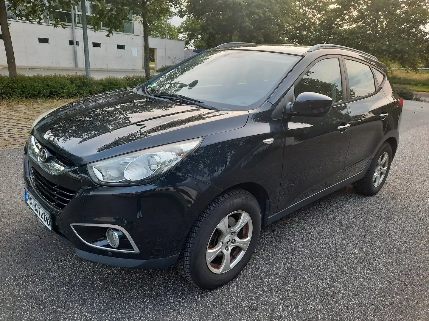 Hyundai iX35 ix35 2.0 2WD Comfort Schwarz - 1
