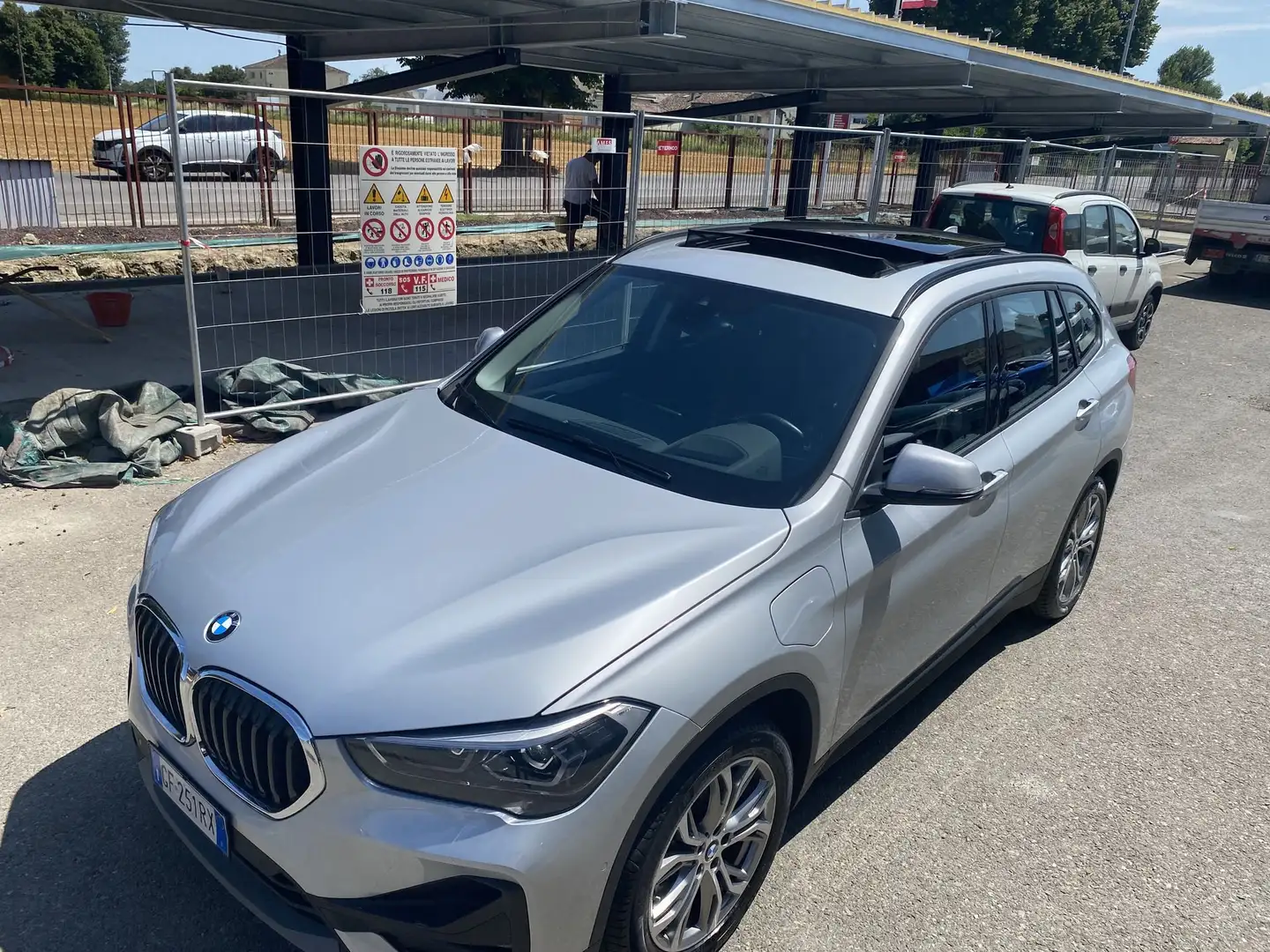 BMW X1 xDrive25e xLine Plus Argento - 1