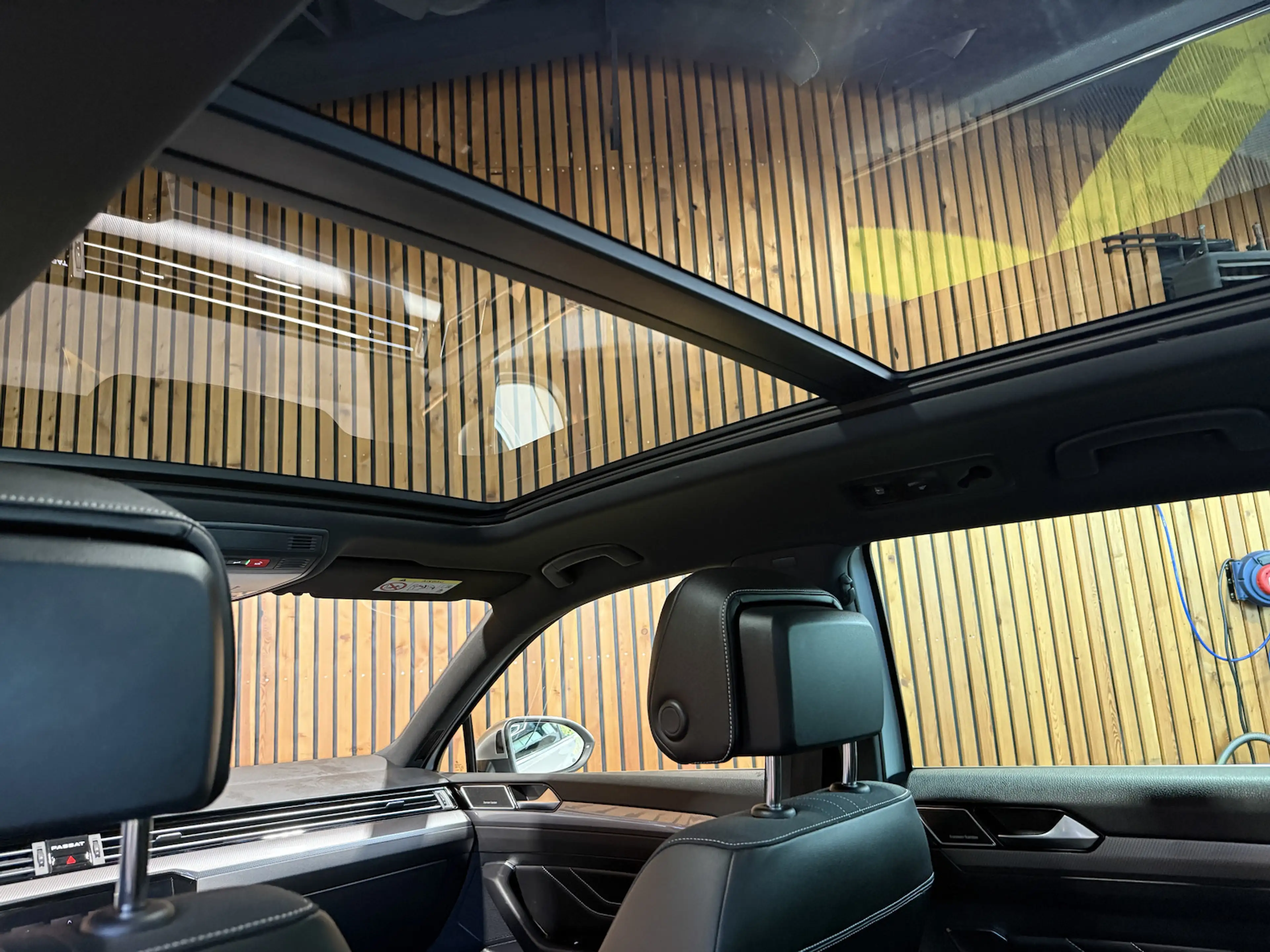 Volkswagen Passat Alltrack TDI 4M DSG Navi*Pano*AHK*Virtual — photo 15