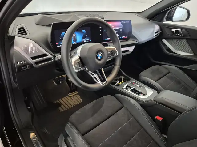 BMW 1 Series view 7