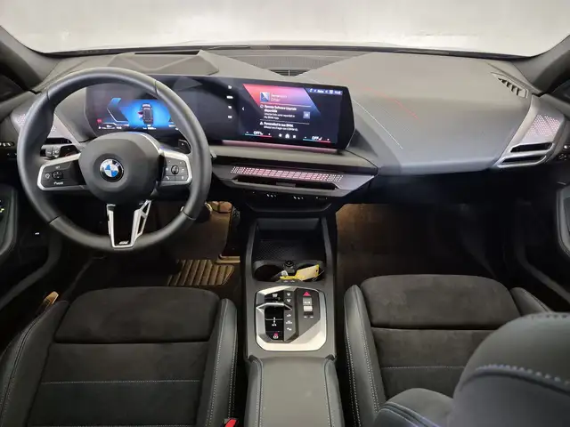 BMW 1 Series view 9
