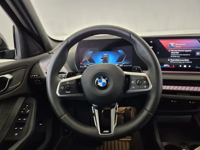 BMW 1 Series view 10