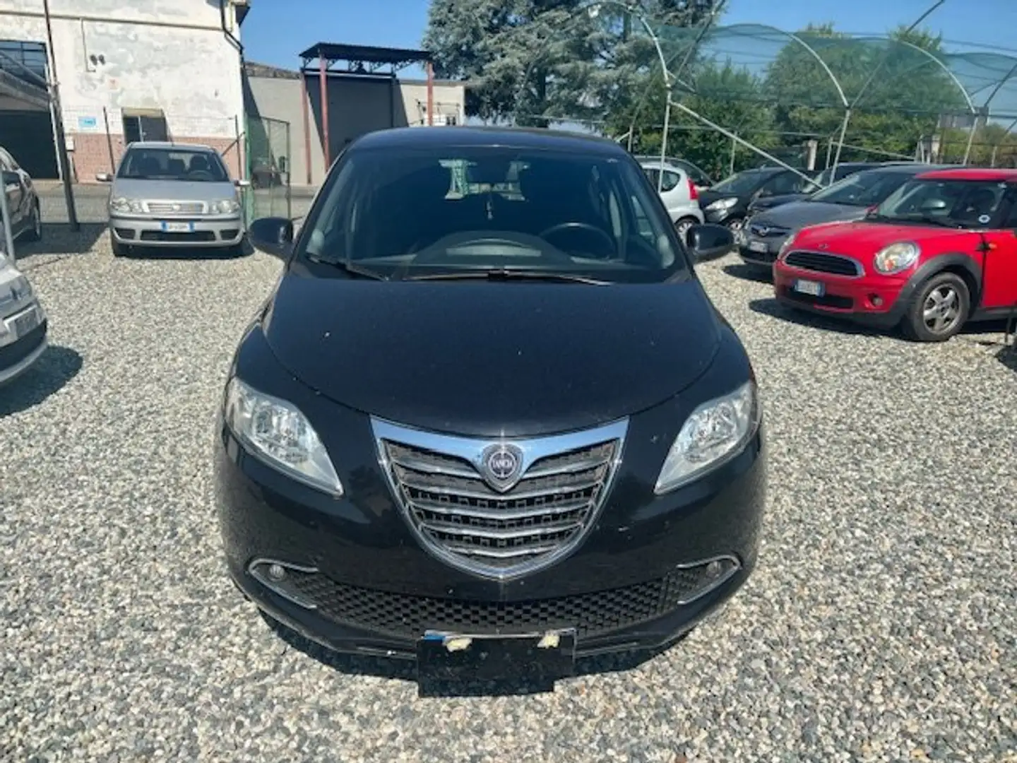 Lancia Ypsilon Ypsilon 0.9 t.air Gold ecochic metano 80cv E6B Nero - 2