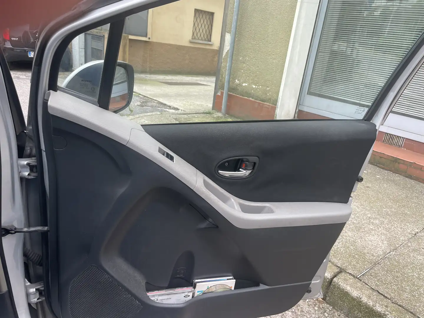 Toyota Yaris 5p 1.0 my03 - 2