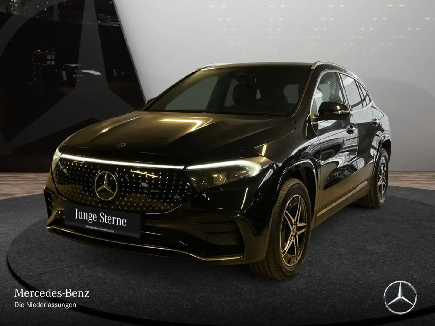 Mercedes-Benz EQA 300 4M AMG+PLUS-PAKET+AHK+360+KEYLESS+SPUR Schwarz - 2