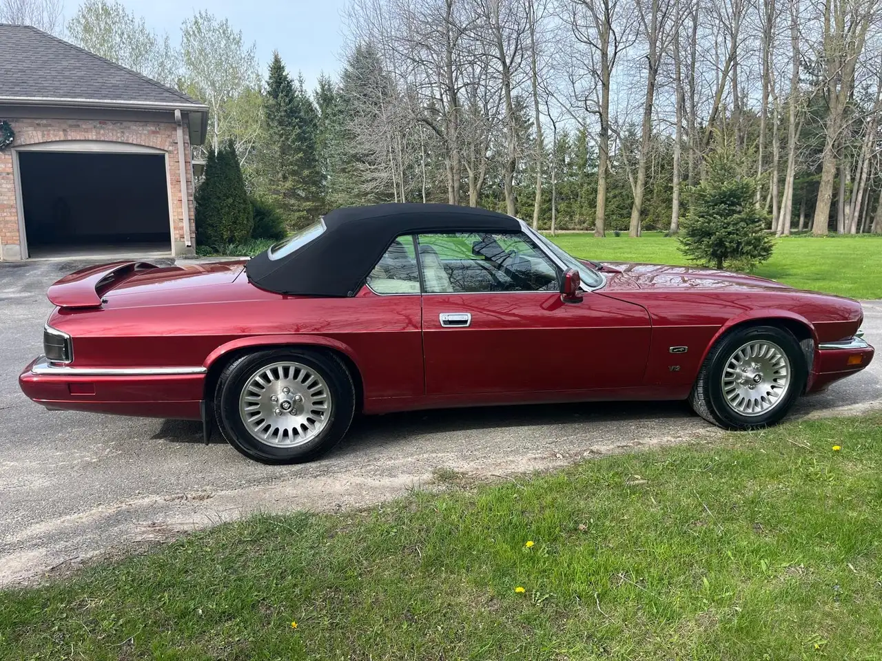 Jaguar XJS photo Jaguar XJS