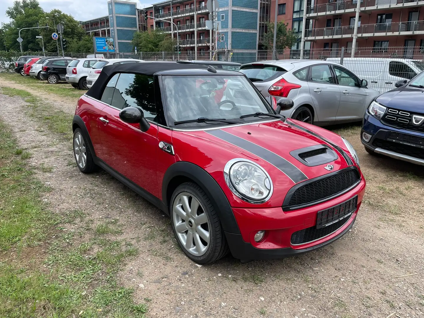 MINI Cooper S Cabrio Cooper S, Leder, Navi, PDC, JCW Sportauspuff, TOP. Rot - 2