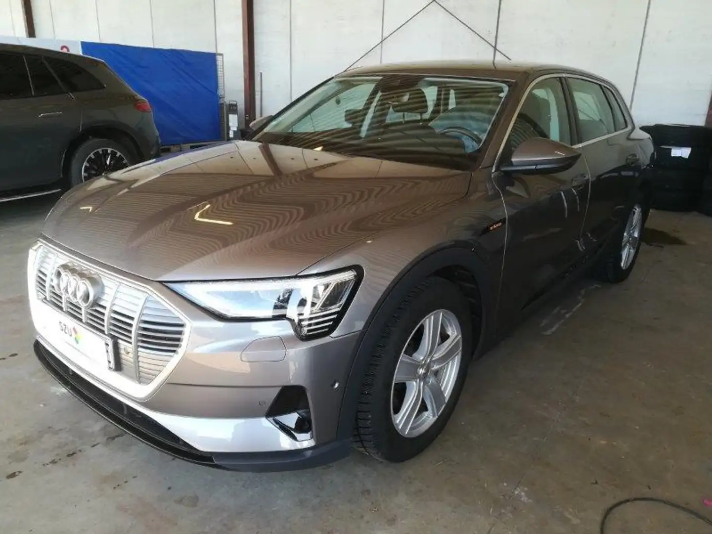Audi e-tron 55 quattro *1.HAND *MATRIX LED *LUFT *GARANTIE Grau - 1