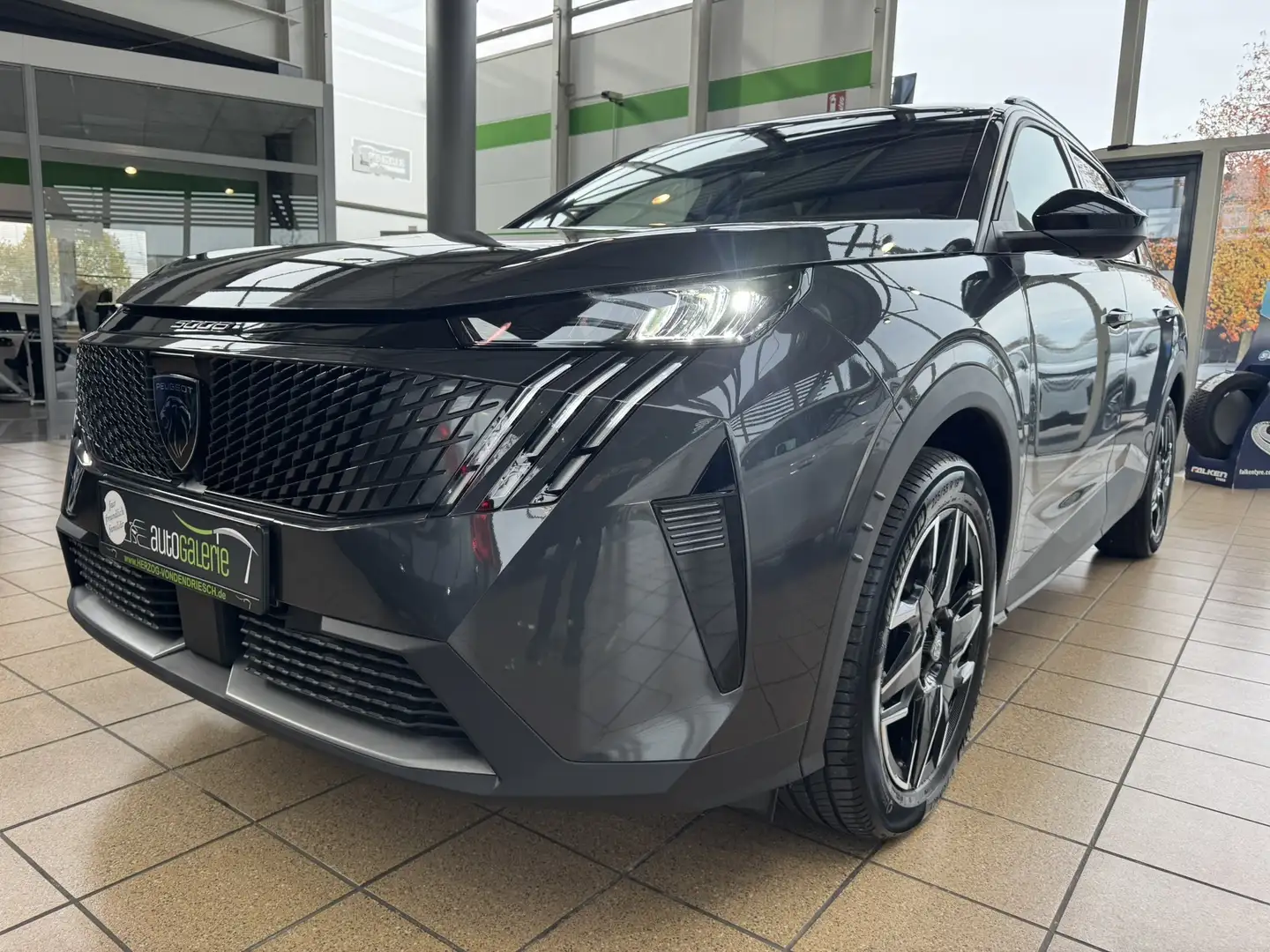 Peugeot 5008 5008 Hybrid 145 e-DSC6 Allure - 1