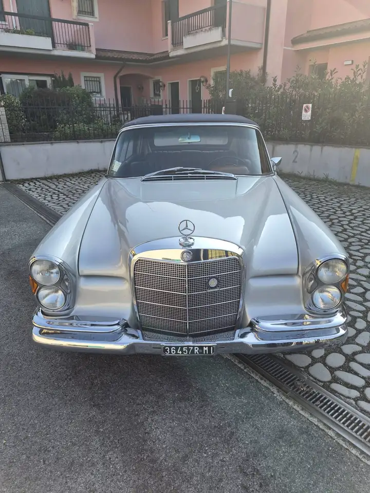 Mercedes-Benz 220 Cabrio, foto 3