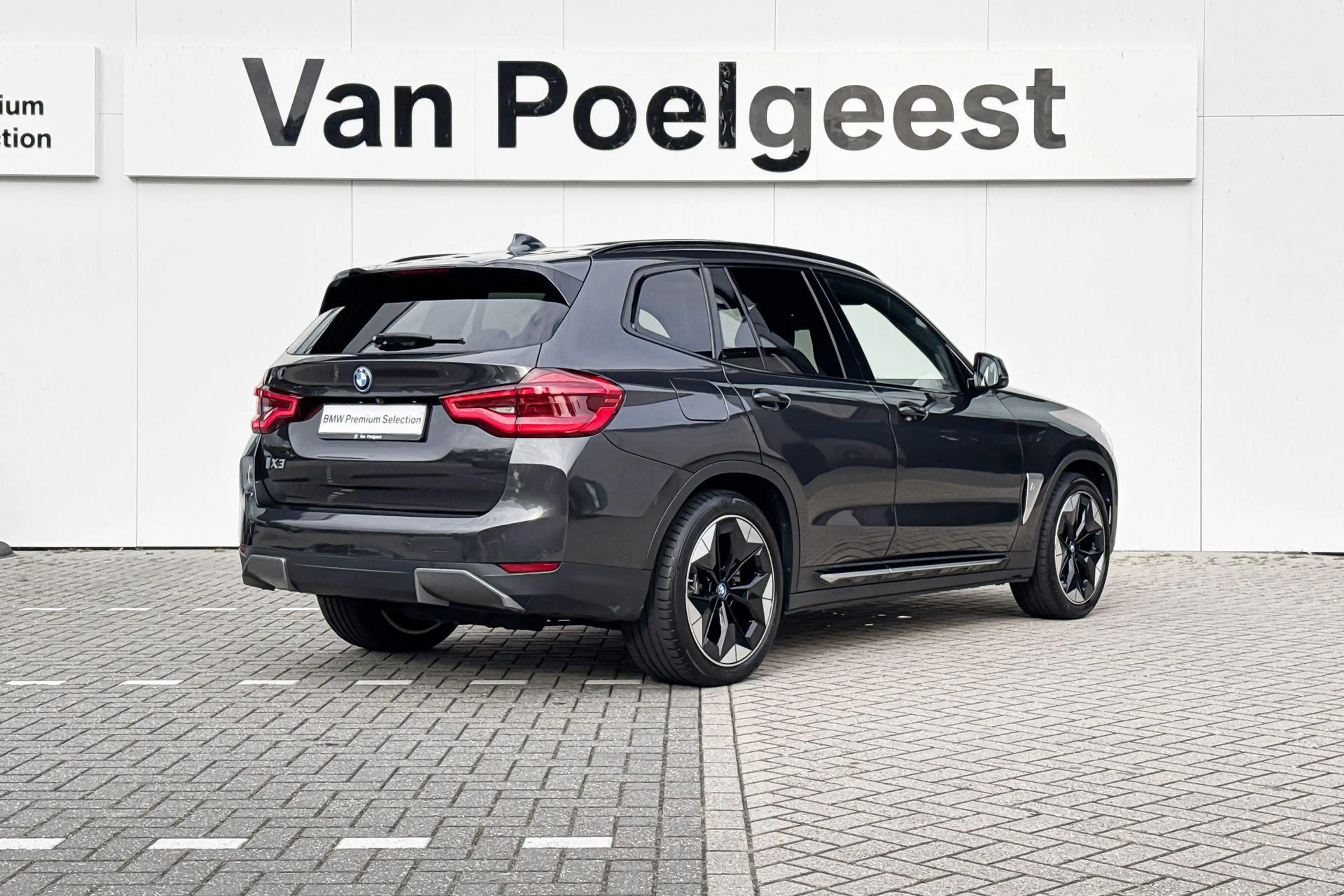 BMW iX3 High Executive | 80 kWh | — photo 4