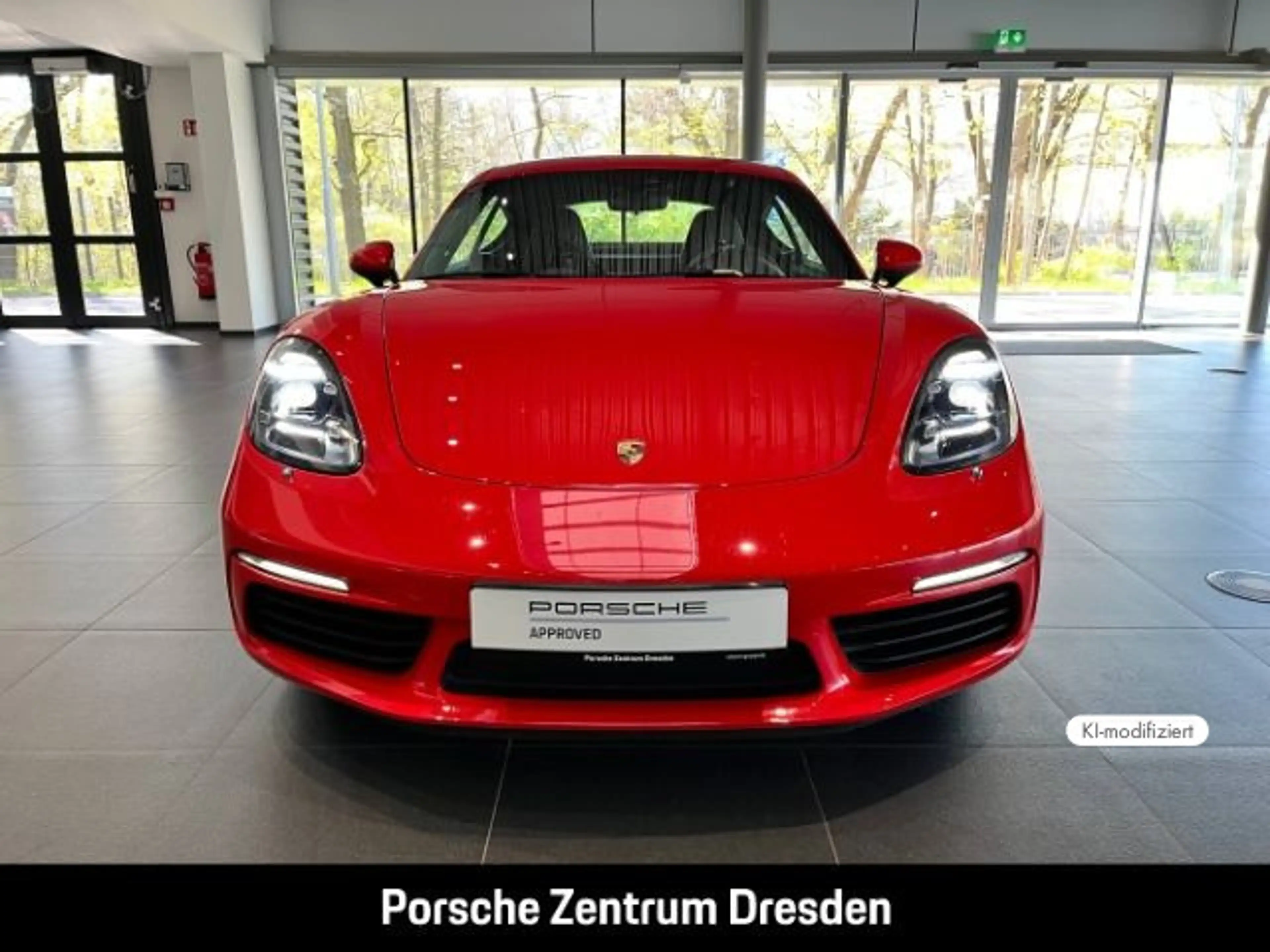 Porsche Cayman 718 S — photo 9